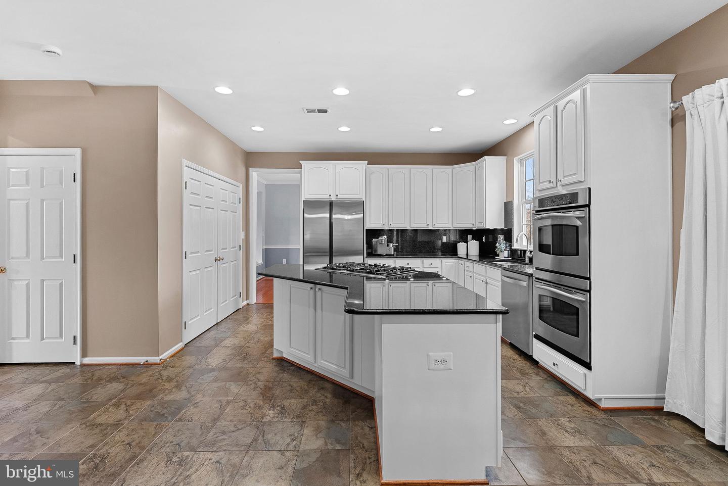 919 RHONDA PL SE, LEESBURG, Virginia 20175, 4 Bedrooms Bedrooms, ,4 BathroomsBathrooms,Residential,For sale,919 RHONDA PL SE,VALO2116704 MLS # VALO2116704