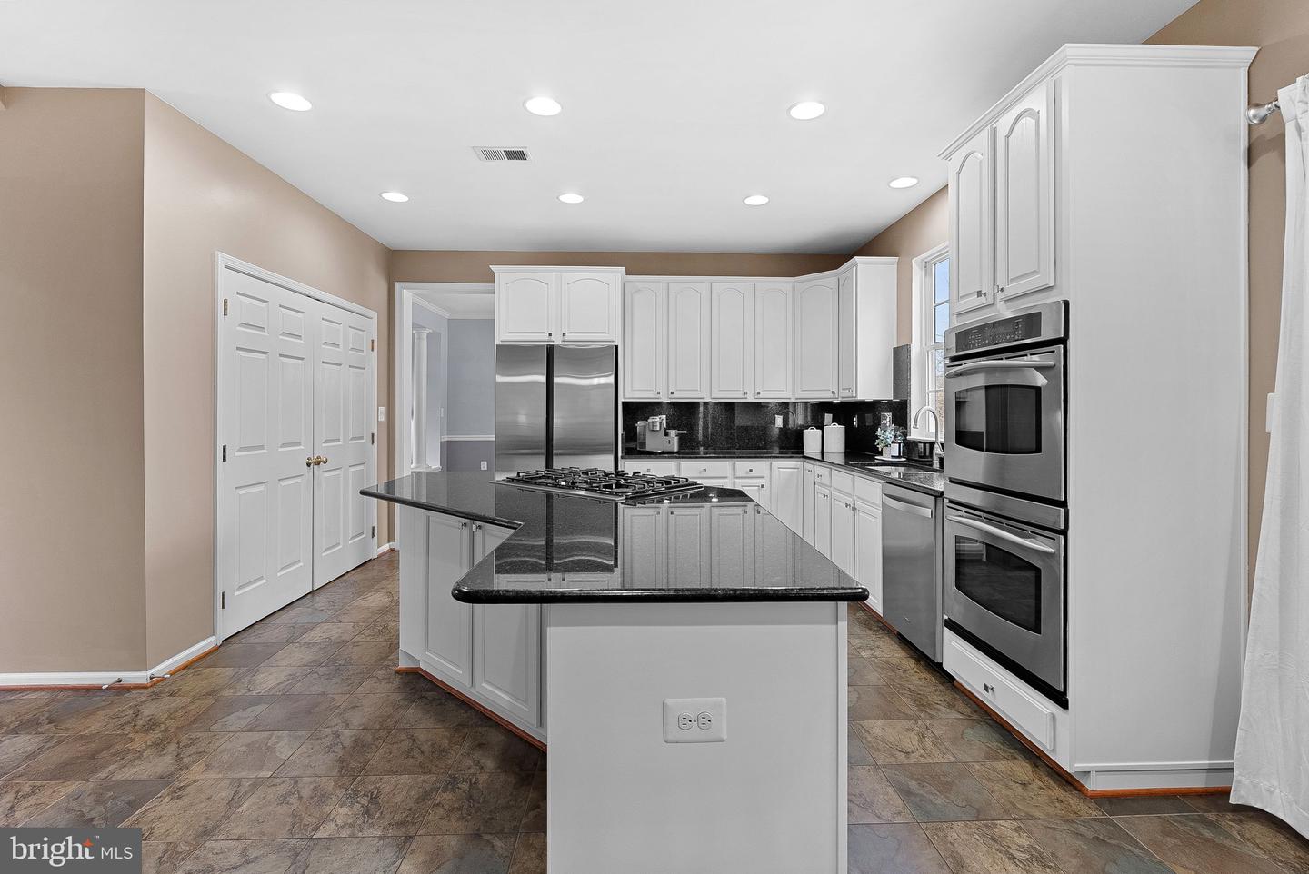 919 RHONDA PL SE, LEESBURG, Virginia 20175, 4 Bedrooms Bedrooms, ,4 BathroomsBathrooms,Residential,For sale,919 RHONDA PL SE,VALO2116704 MLS # VALO2116704