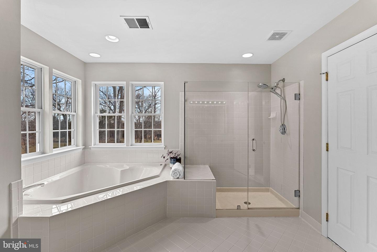 919 RHONDA PL SE, LEESBURG, Virginia 20175, 4 Bedrooms Bedrooms, ,4 BathroomsBathrooms,Residential,For sale,919 RHONDA PL SE,VALO2116704 MLS # VALO2116704