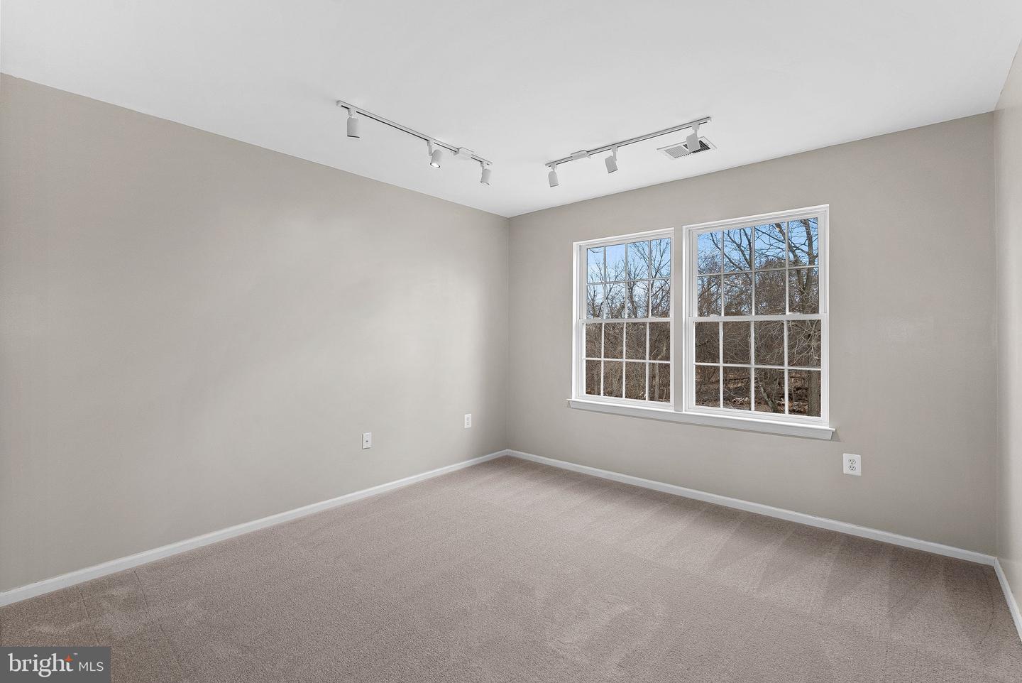 919 RHONDA PL SE, LEESBURG, Virginia 20175, 4 Bedrooms Bedrooms, ,4 BathroomsBathrooms,Residential,For sale,919 RHONDA PL SE,VALO2116704 MLS # VALO2116704