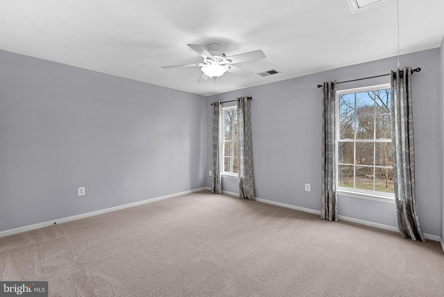 919 RHONDA PL SE, LEESBURG, Virginia 20175, 4 Bedrooms Bedrooms, ,4 BathroomsBathrooms,Residential,For sale,919 RHONDA PL SE,VALO2116704 MLS # VALO2116704