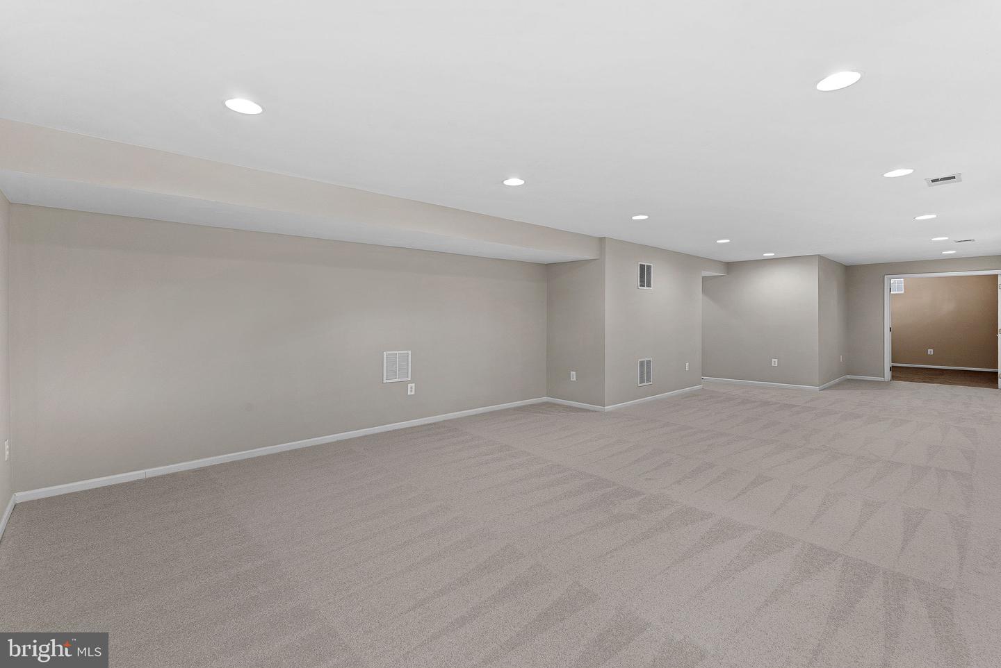 919 RHONDA PL SE, LEESBURG, Virginia 20175, 4 Bedrooms Bedrooms, ,4 BathroomsBathrooms,Residential,For sale,919 RHONDA PL SE,VALO2116704 MLS # VALO2116704