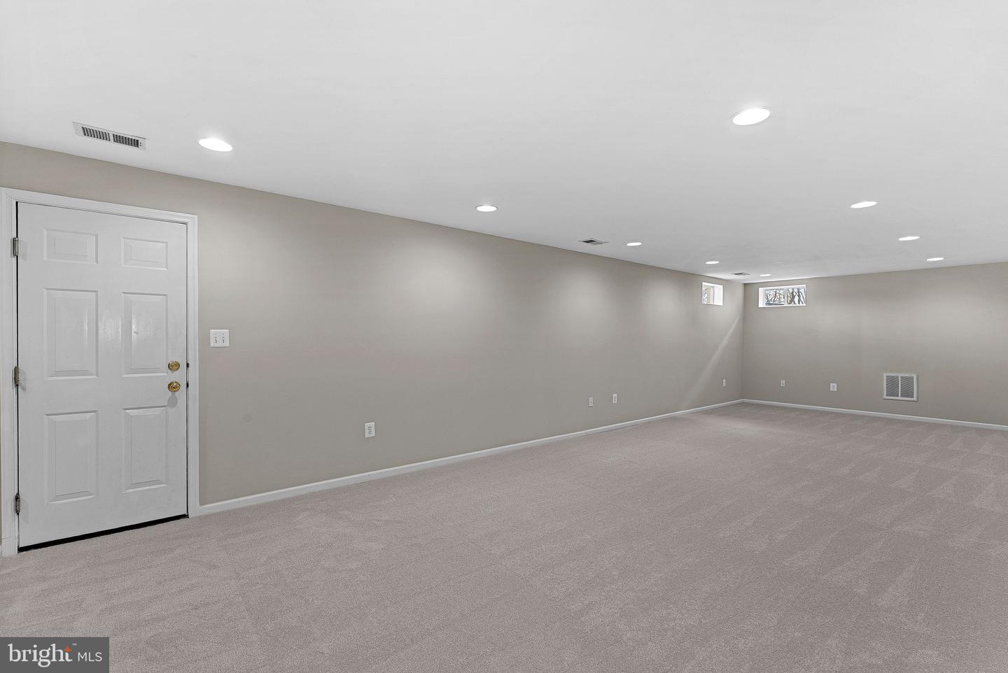 919 RHONDA PL SE, LEESBURG, Virginia 20175, 4 Bedrooms Bedrooms, ,4 BathroomsBathrooms,Residential,For sale,919 RHONDA PL SE,VALO2116704 MLS # VALO2116704