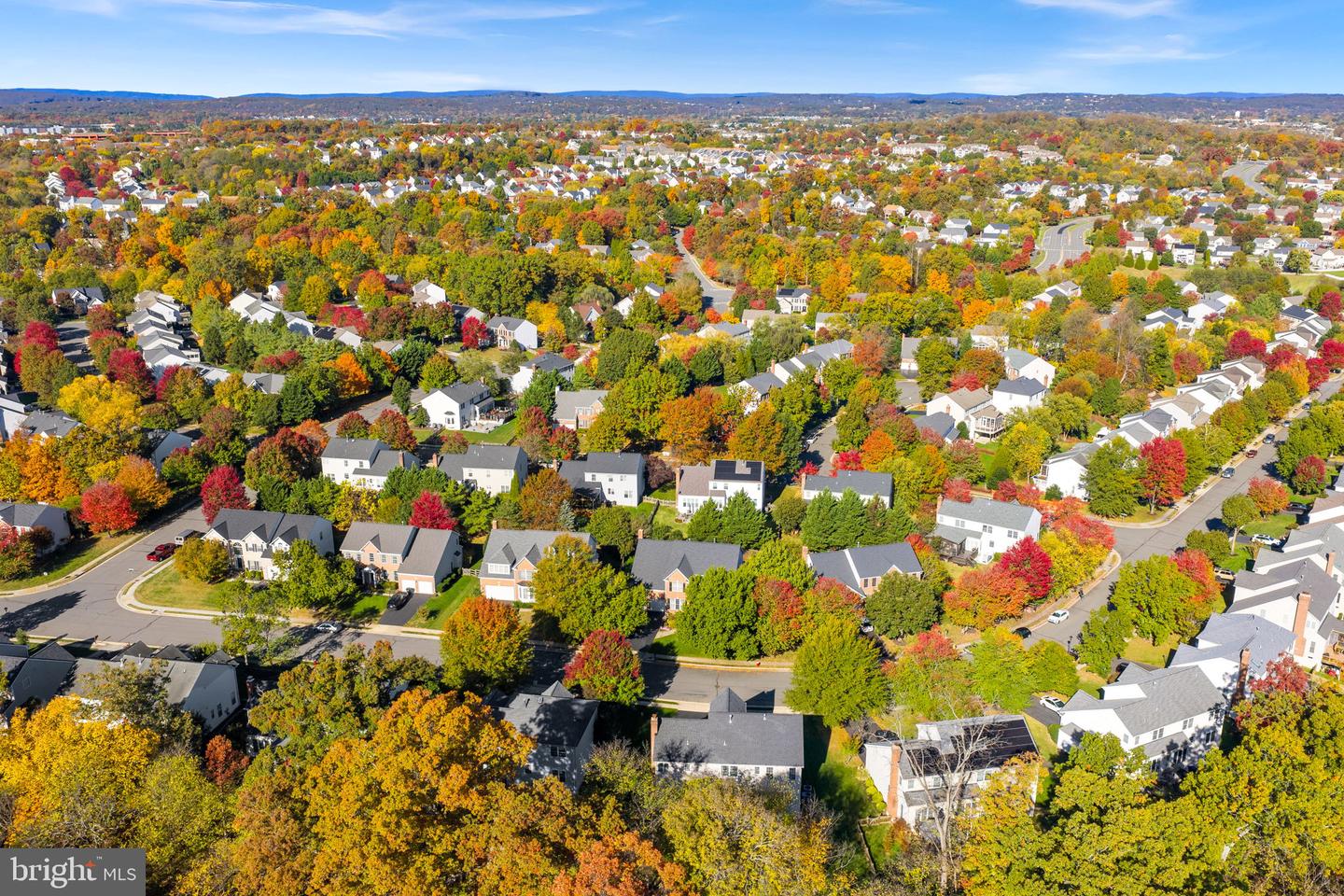 919 RHONDA PL SE, LEESBURG, Virginia 20175, 4 Bedrooms Bedrooms, ,4 BathroomsBathrooms,Residential,For sale,919 RHONDA PL SE,VALO2116704 MLS # VALO2116704