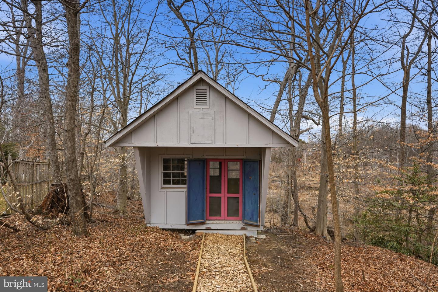 2408 WILLIAM AND MARY DR, ALEXANDRIA, Virginia 22308, 4 Bedrooms Bedrooms, ,3 BathroomsBathrooms,Residential,For sale,2408 WILLIAM AND MARY DR,VAFX2292772 MLS # VAFX2292772