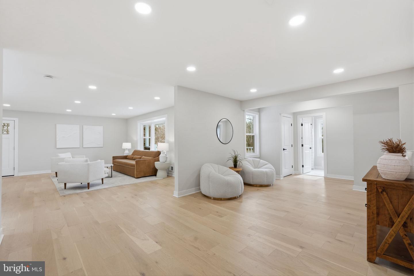 2408 WILLIAM AND MARY DR, ALEXANDRIA, Virginia 22308, 4 Bedrooms Bedrooms, ,3 BathroomsBathrooms,Residential,For sale,2408 WILLIAM AND MARY DR,VAFX2292772 MLS # VAFX2292772