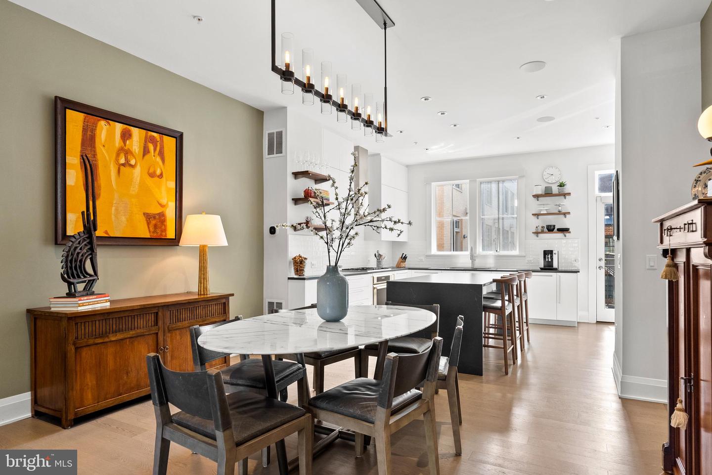 304 S UNION ST, ALEXANDRIA, Virginia 22314, 3 Bedrooms Bedrooms, ,3 BathroomsBathrooms,Residential,For sale,304 S UNION ST,VAAX2054506 MLS # VAAX2054506