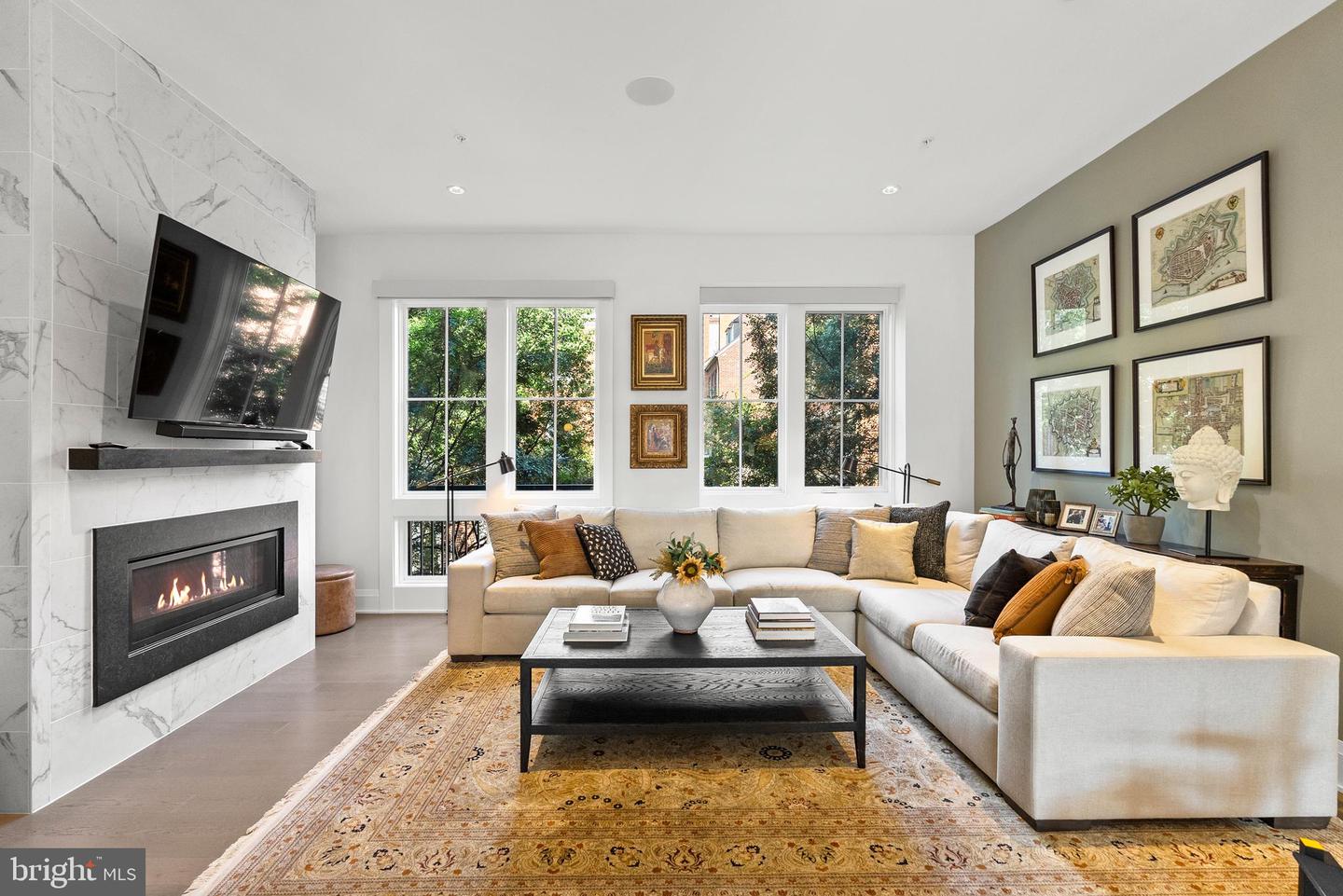 304 S UNION ST, ALEXANDRIA, Virginia 22314, 3 Bedrooms Bedrooms, ,3 BathroomsBathrooms,Residential,For sale,304 S UNION ST,VAAX2054506 MLS # VAAX2054506