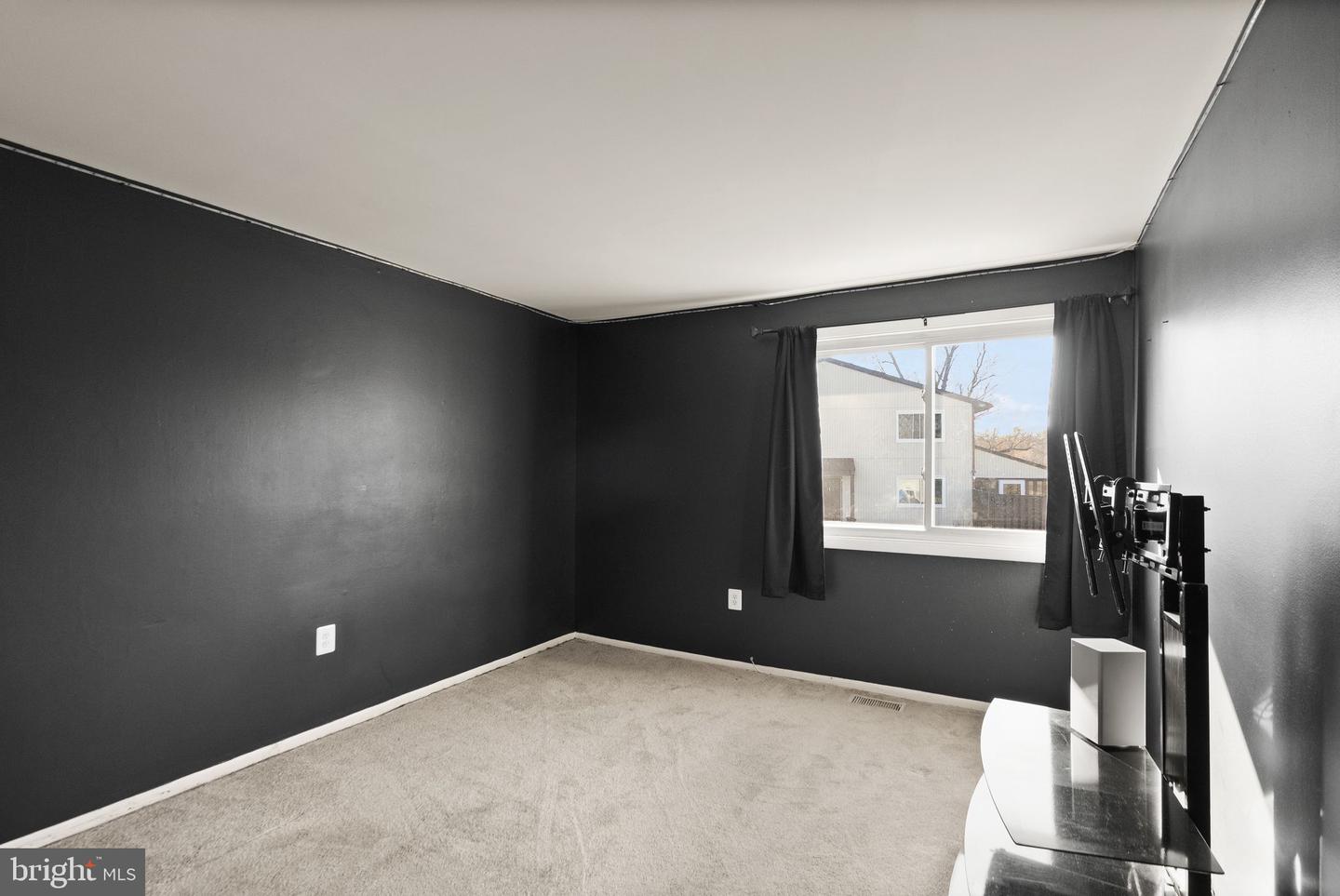 191 N COTTAGE RD, STERLING, Virginia 20164, 4 Bedrooms Bedrooms, ,2 BathroomsBathrooms,Residential,For sale,191 N COTTAGE RD,VALO2116748 MLS # VALO2116748