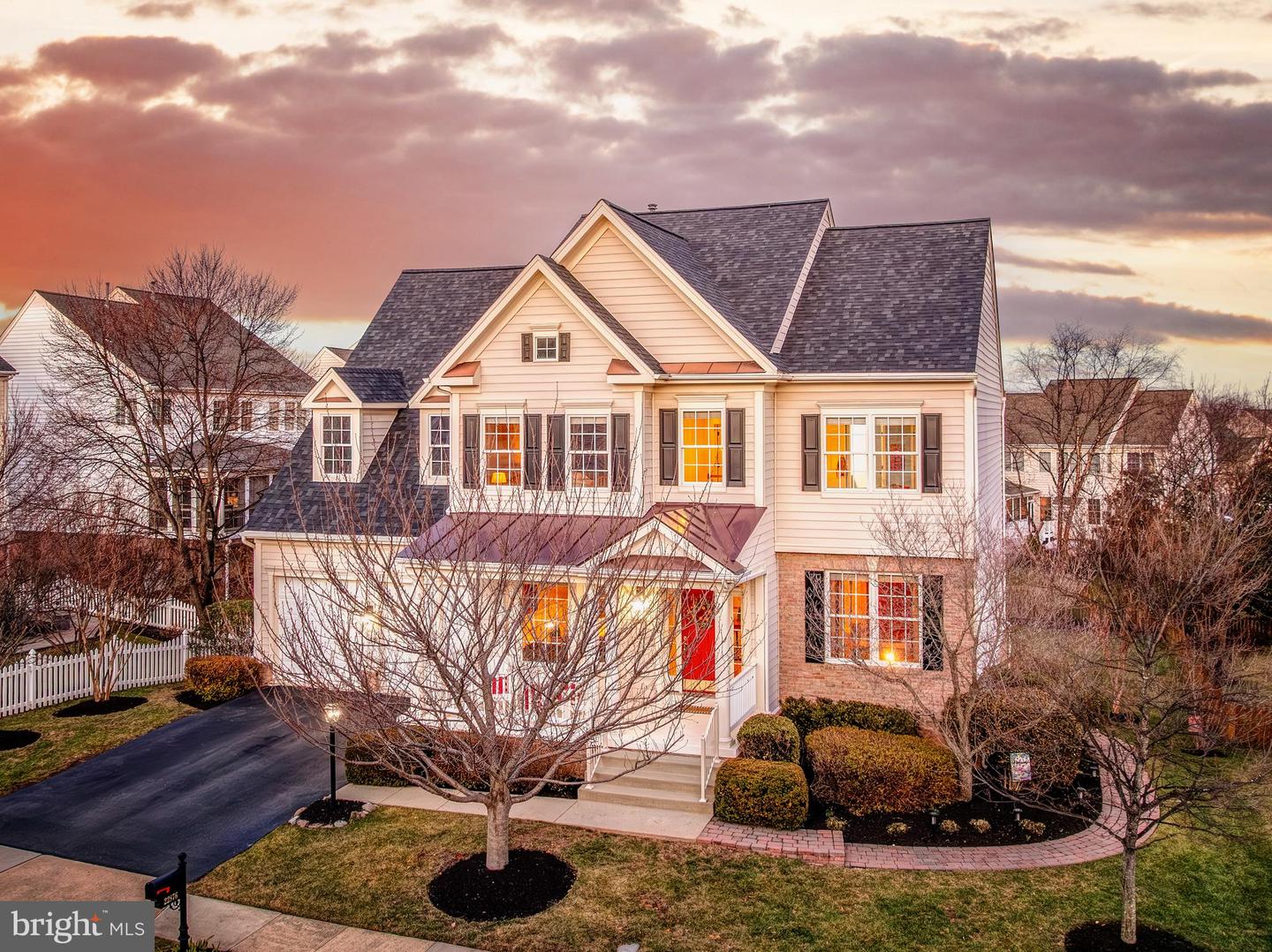 22876 ASHTON WOODS DR, BRAMBLETON, Virginia 20148, 6 Bedrooms Bedrooms, ,4 BathroomsBathrooms,Residential,For sale,22876 ASHTON WOODS DR,VALO2116752 MLS # VALO2116752