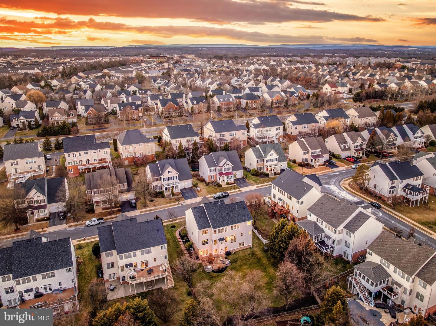 22876 ASHTON WOODS DR, BRAMBLETON, Virginia 20148, 6 Bedrooms Bedrooms, ,4 BathroomsBathrooms,Residential,For sale,22876 ASHTON WOODS DR,VALO2116752 MLS # VALO2116752