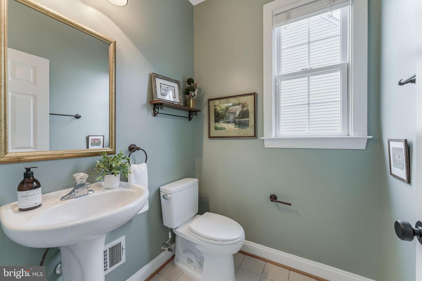 22876 ASHTON WOODS DR, BRAMBLETON, Virginia 20148, 6 Bedrooms Bedrooms, ,4 BathroomsBathrooms,Residential,For sale,22876 ASHTON WOODS DR,VALO2116752 MLS # VALO2116752