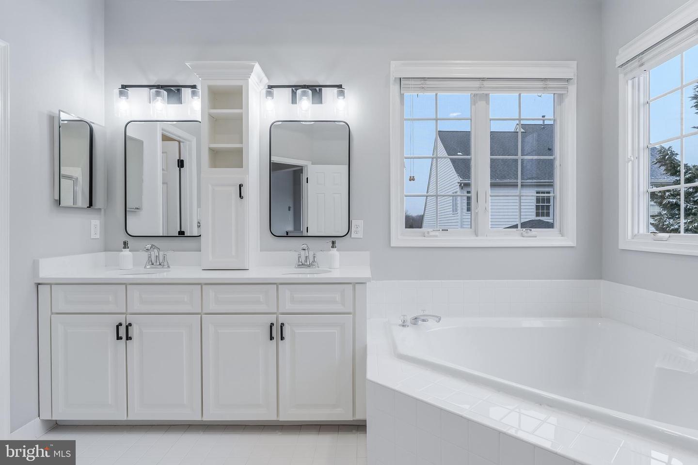 22876 ASHTON WOODS DR, BRAMBLETON, Virginia 20148, 6 Bedrooms Bedrooms, ,4 BathroomsBathrooms,Residential,For sale,22876 ASHTON WOODS DR,VALO2116752 MLS # VALO2116752