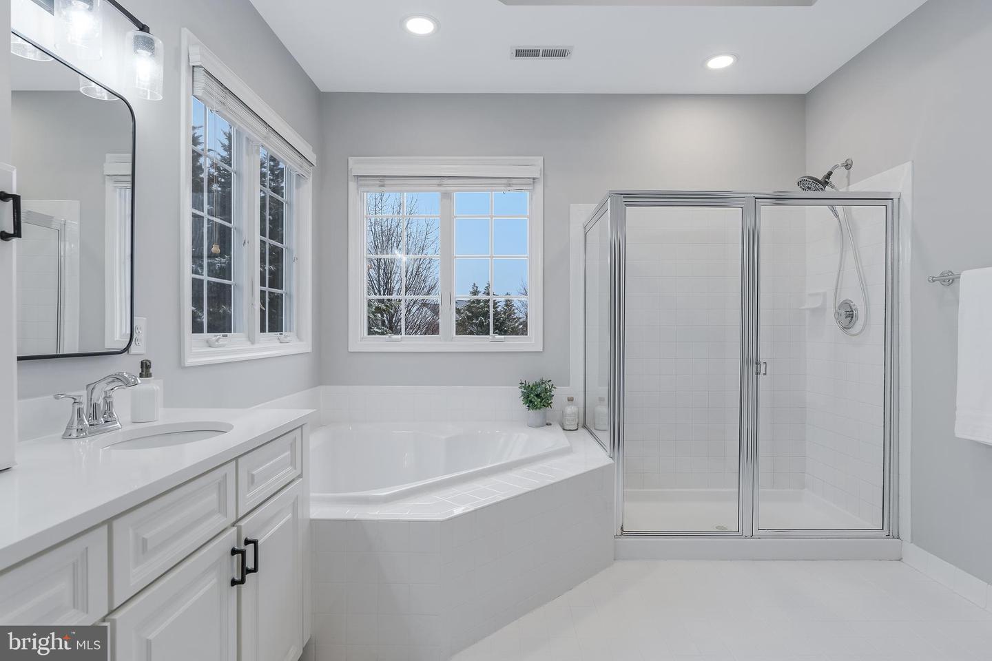 22876 ASHTON WOODS DR, BRAMBLETON, Virginia 20148, 6 Bedrooms Bedrooms, ,4 BathroomsBathrooms,Residential,For sale,22876 ASHTON WOODS DR,VALO2116752 MLS # VALO2116752