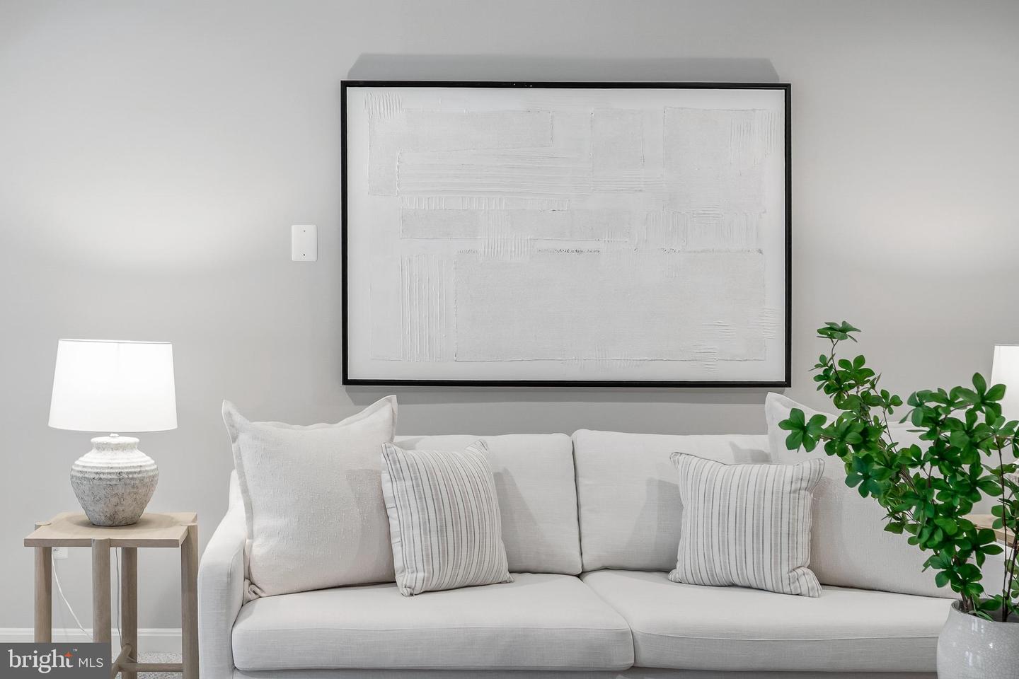 22876 ASHTON WOODS DR, BRAMBLETON, Virginia 20148, 6 Bedrooms Bedrooms, ,4 BathroomsBathrooms,Residential,For sale,22876 ASHTON WOODS DR,VALO2116752 MLS # VALO2116752