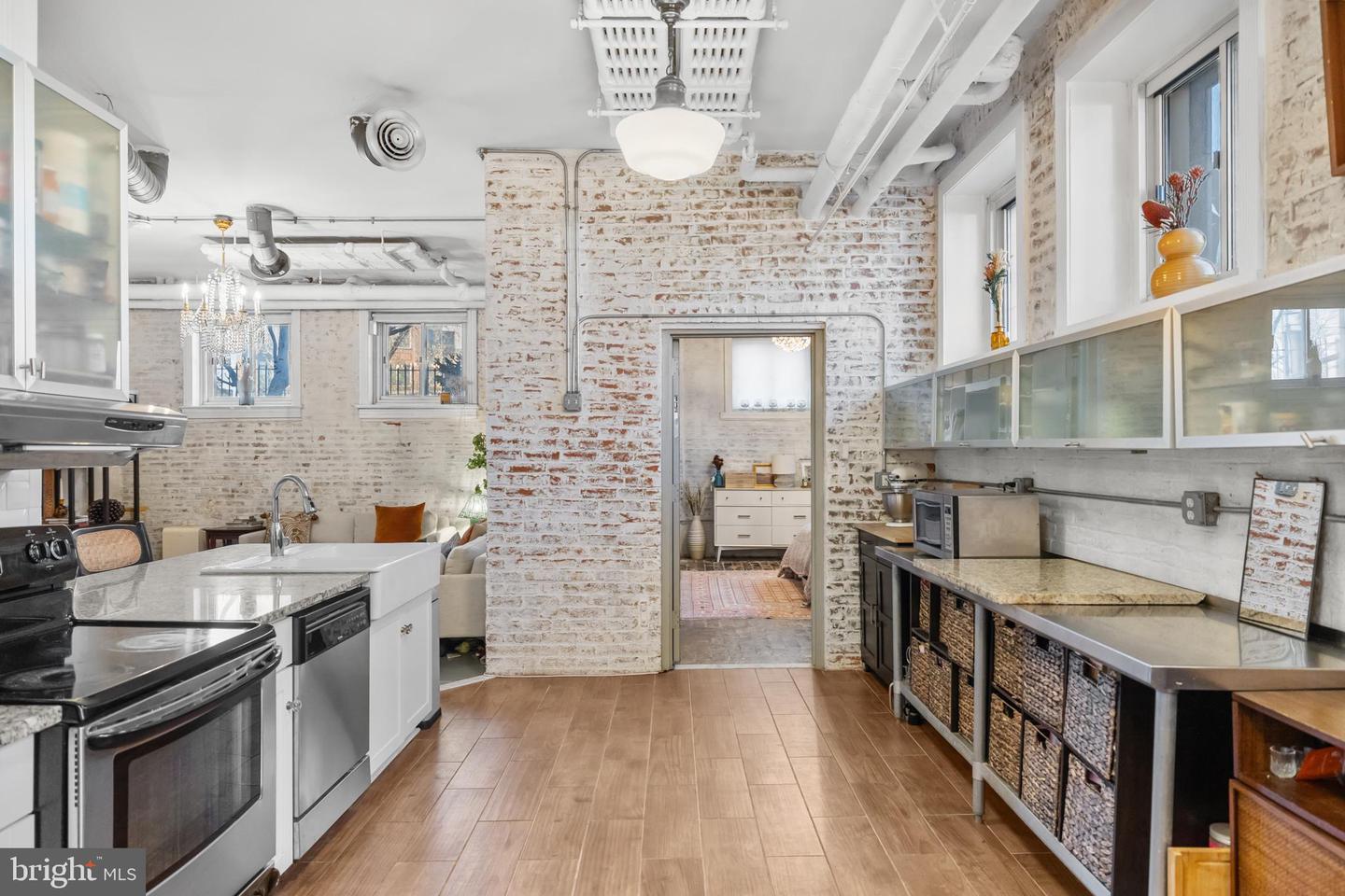 1375 MARYLAND AVE NE #B, WASHINGTON, District Of Columbia 20002, 1 Bedroom Bedrooms, ,1 BathroomBathrooms,Residential,For sale,1375 MARYLAND AVE NE #B,DCDC2247864 MLS # DCDC2247864