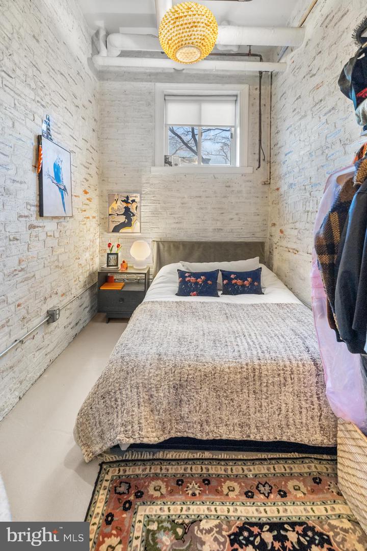 1375 MARYLAND AVE NE #B, WASHINGTON, District Of Columbia 20002, 1 Bedroom Bedrooms, ,1 BathroomBathrooms,Residential,For sale,1375 MARYLAND AVE NE #B,DCDC2247864 MLS # DCDC2247864