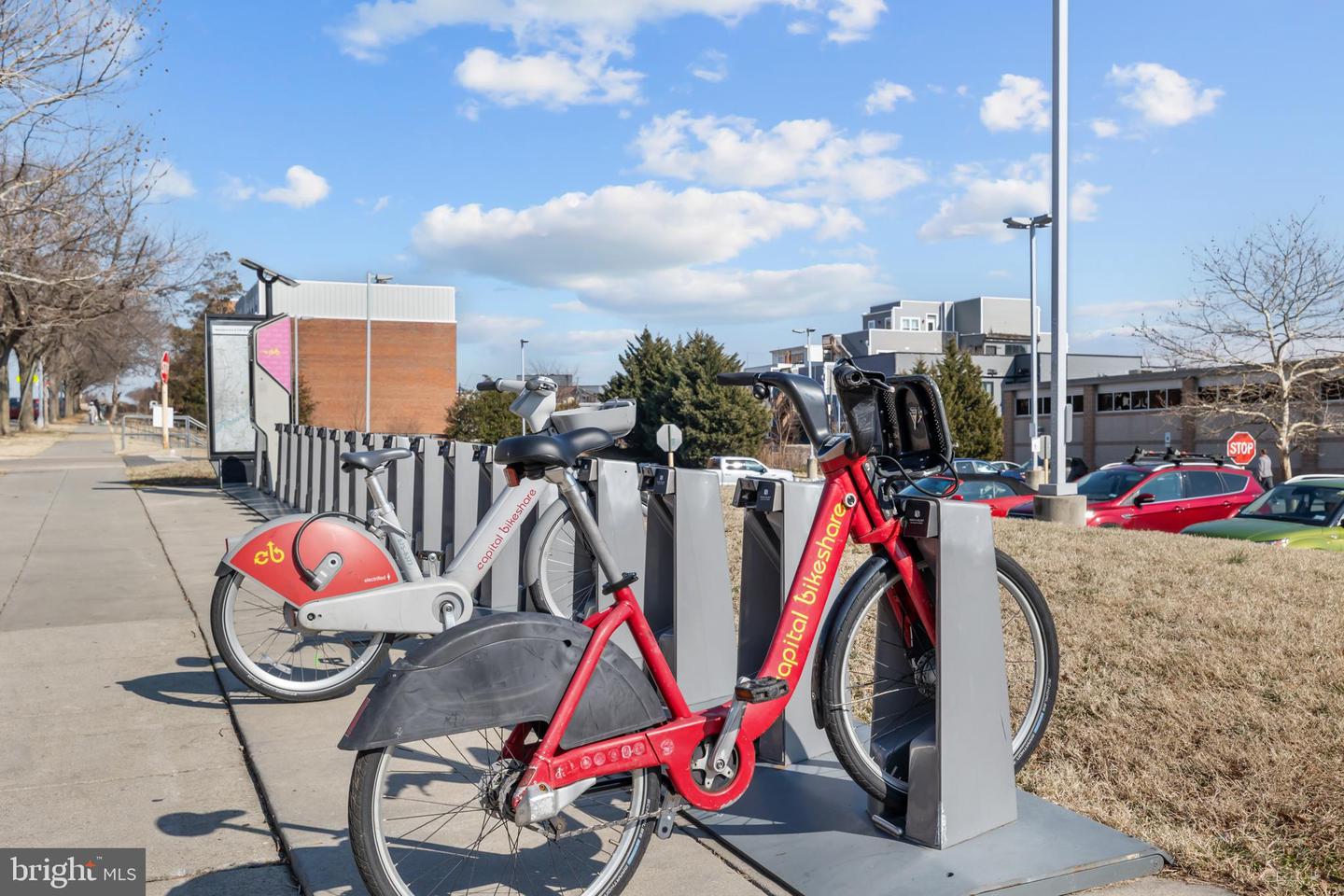 1375 MARYLAND AVE NE #B, WASHINGTON, District Of Columbia 20002, 1 Bedroom Bedrooms, ,1 BathroomBathrooms,Residential,For sale,1375 MARYLAND AVE NE #B,DCDC2247864 MLS # DCDC2247864