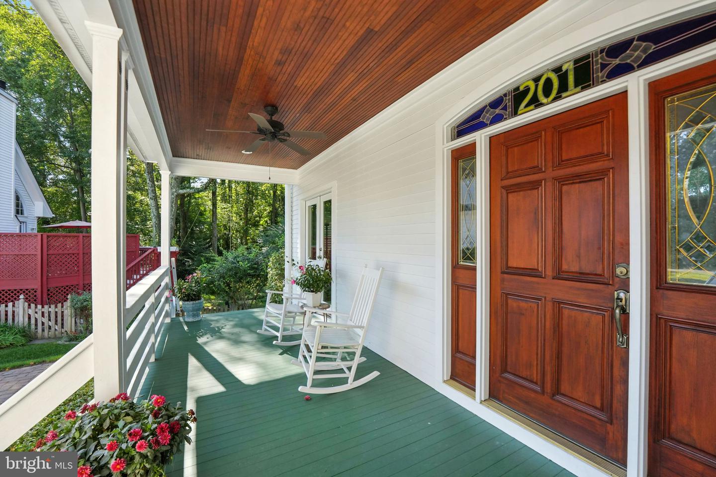 201 PRESCOTT CIR SE, VIENNA, Virginia 22180, 5 Bedrooms Bedrooms, ,4 BathroomsBathrooms,Residential,For sale,201 PRESCOTT CIR SE,VAFX2292856 MLS # VAFX2292856