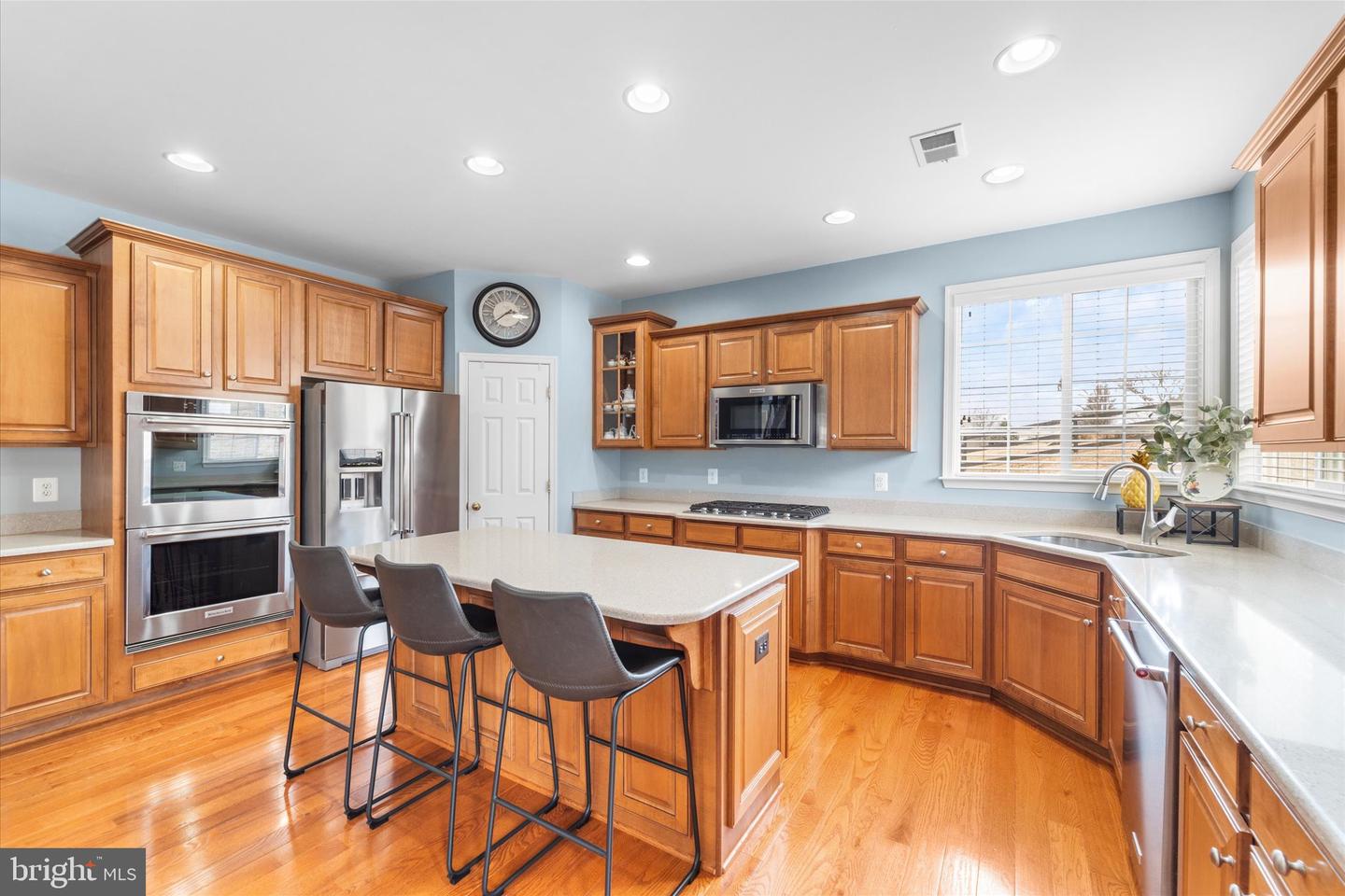 6909 MILL VALLEY DR, WARRENTON, Virginia 20187, 5 Bedrooms Bedrooms, ,4 BathroomsBathrooms,Residential,For sale,6909 MILL VALLEY DR,VAFQ2020722 MLS # VAFQ2020722