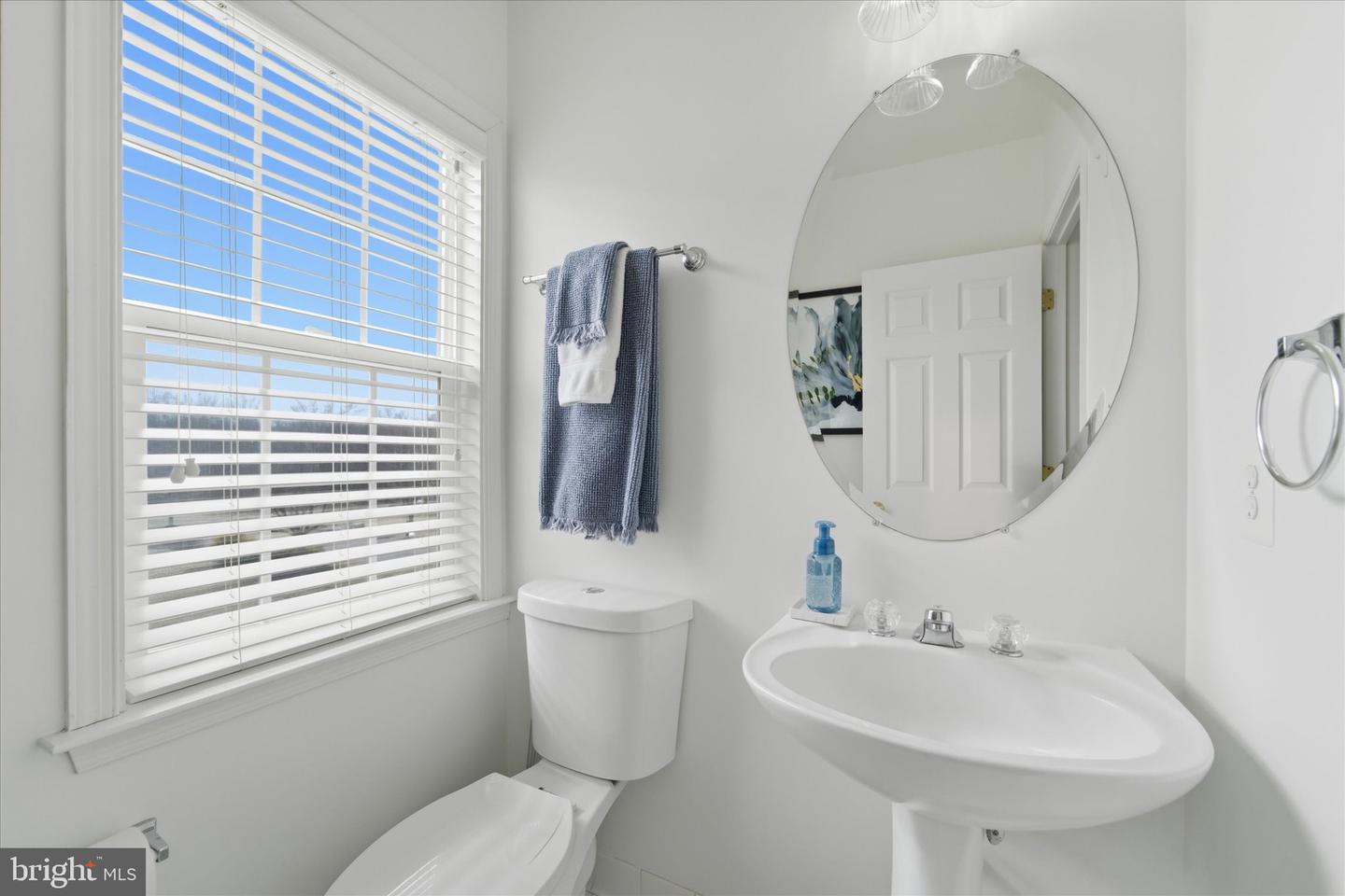 6909 MILL VALLEY DR, WARRENTON, Virginia 20187, 5 Bedrooms Bedrooms, ,4 BathroomsBathrooms,Residential,For sale,6909 MILL VALLEY DR,VAFQ2020722 MLS # VAFQ2020722