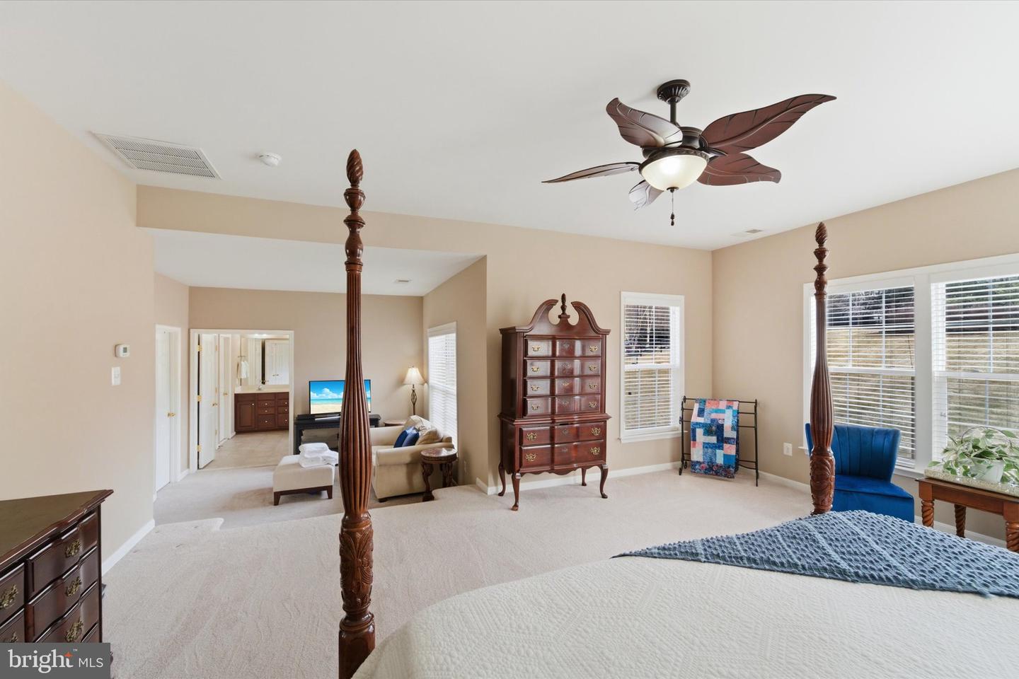 6909 MILL VALLEY DR, WARRENTON, Virginia 20187, 5 Bedrooms Bedrooms, ,4 BathroomsBathrooms,Residential,For sale,6909 MILL VALLEY DR,VAFQ2020722 MLS # VAFQ2020722