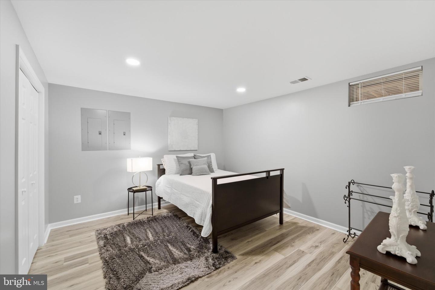 6909 MILL VALLEY DR, WARRENTON, Virginia 20187, 5 Bedrooms Bedrooms, ,4 BathroomsBathrooms,Residential,For sale,6909 MILL VALLEY DR,VAFQ2020722 MLS # VAFQ2020722