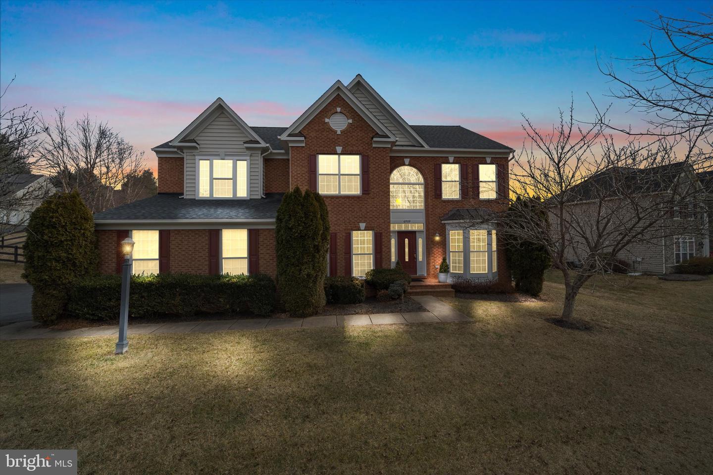 6909 MILL VALLEY DR, WARRENTON, Virginia 20187, 5 Bedrooms Bedrooms, ,4 BathroomsBathrooms,Residential,For sale,6909 MILL VALLEY DR,VAFQ2020722 MLS # VAFQ2020722