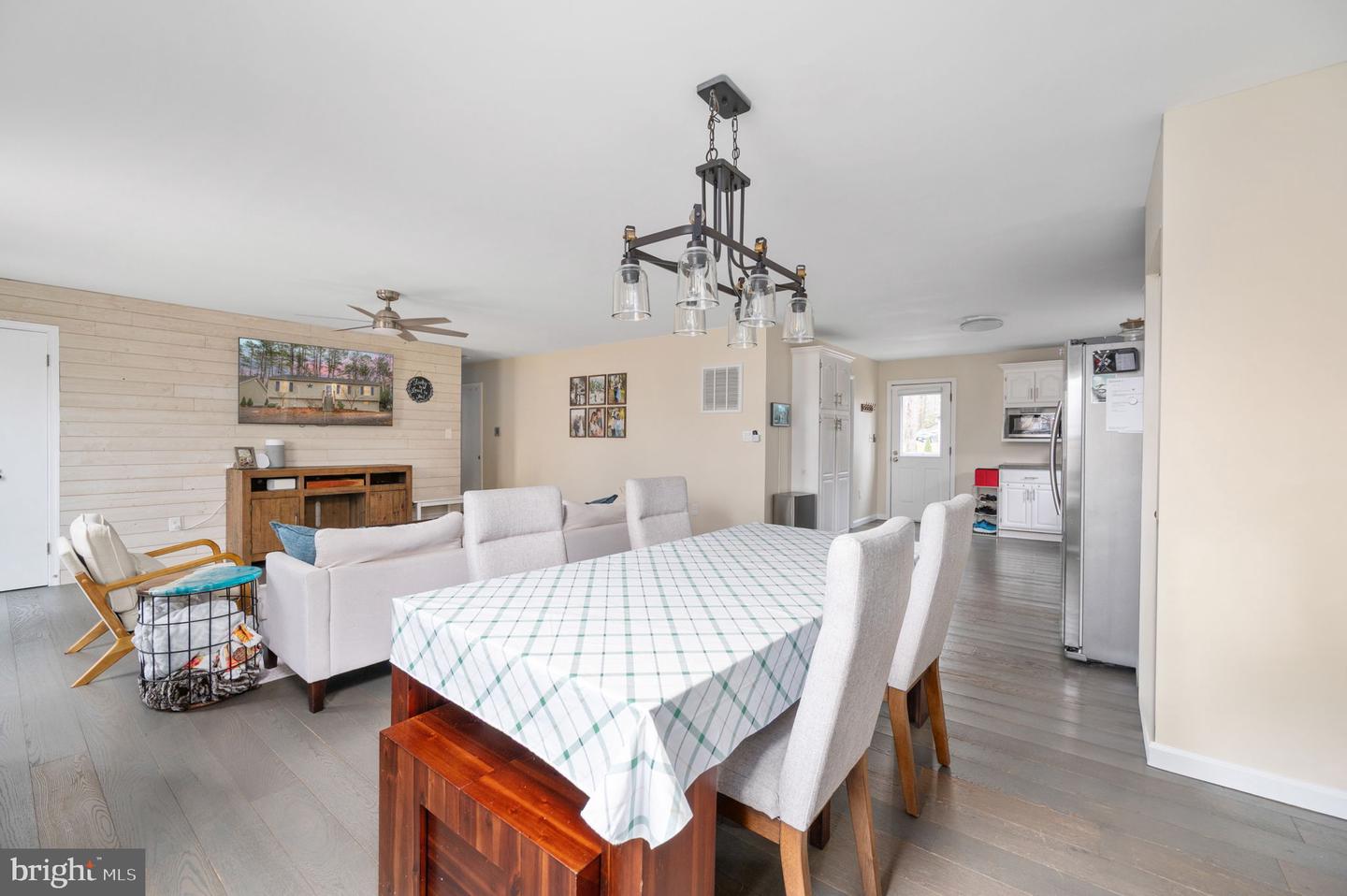 513 LAKEVIEW PKWY, LOCUST GROVE, Virginia 22508, 4 Bedrooms Bedrooms, ,3 BathroomsBathrooms,Residential,For sale,513 LAKEVIEW PKWY,VAOR2013424 MLS # VAOR2013424