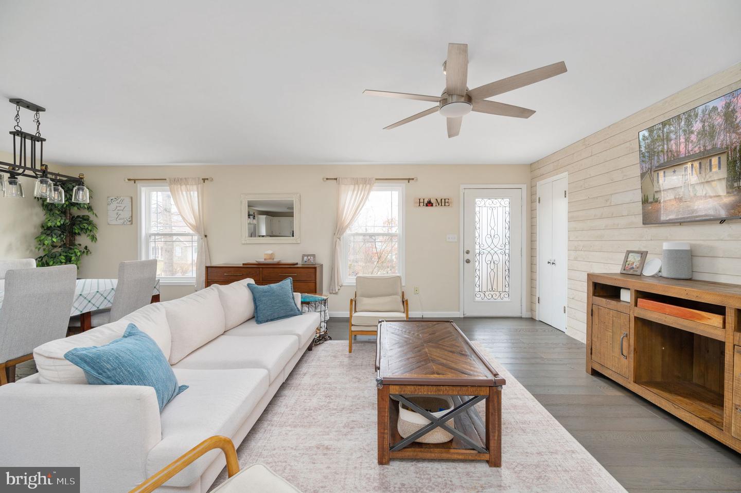 513 LAKEVIEW PKWY, LOCUST GROVE, Virginia 22508, 4 Bedrooms Bedrooms, ,3 BathroomsBathrooms,Residential,For sale,513 LAKEVIEW PKWY,VAOR2013424 MLS # VAOR2013424