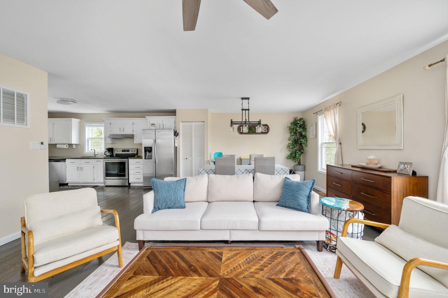 513 LAKEVIEW PKWY, LOCUST GROVE, Virginia 22508, 4 Bedrooms Bedrooms, ,3 BathroomsBathrooms,Residential,For sale,513 LAKEVIEW PKWY,VAOR2013424 MLS # VAOR2013424