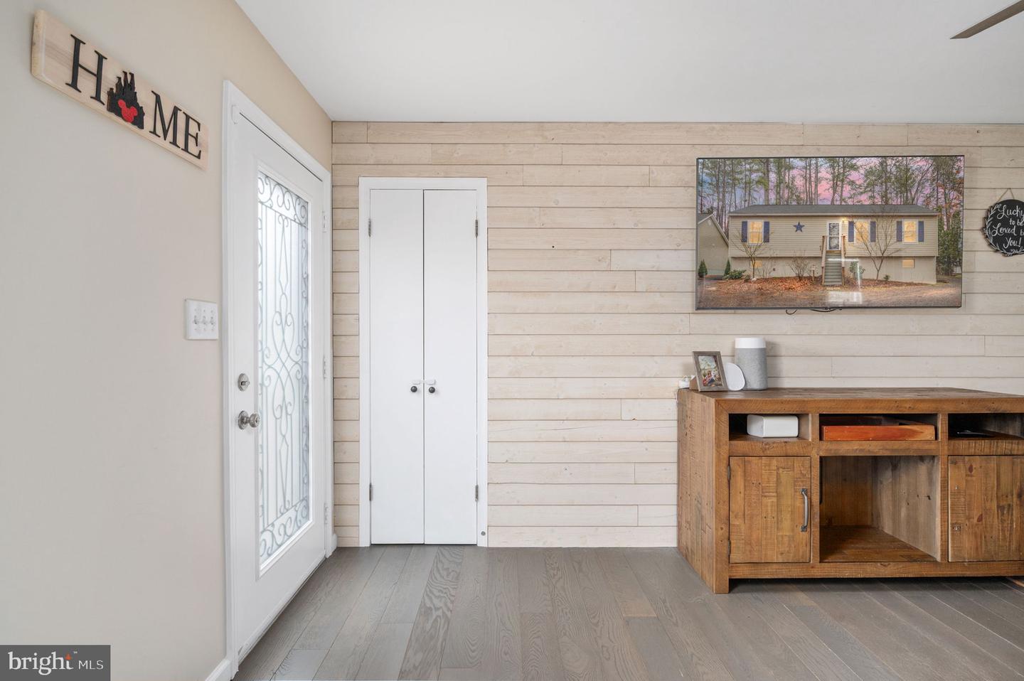 513 LAKEVIEW PKWY, LOCUST GROVE, Virginia 22508, 4 Bedrooms Bedrooms, ,3 BathroomsBathrooms,Residential,For sale,513 LAKEVIEW PKWY,VAOR2013424 MLS # VAOR2013424