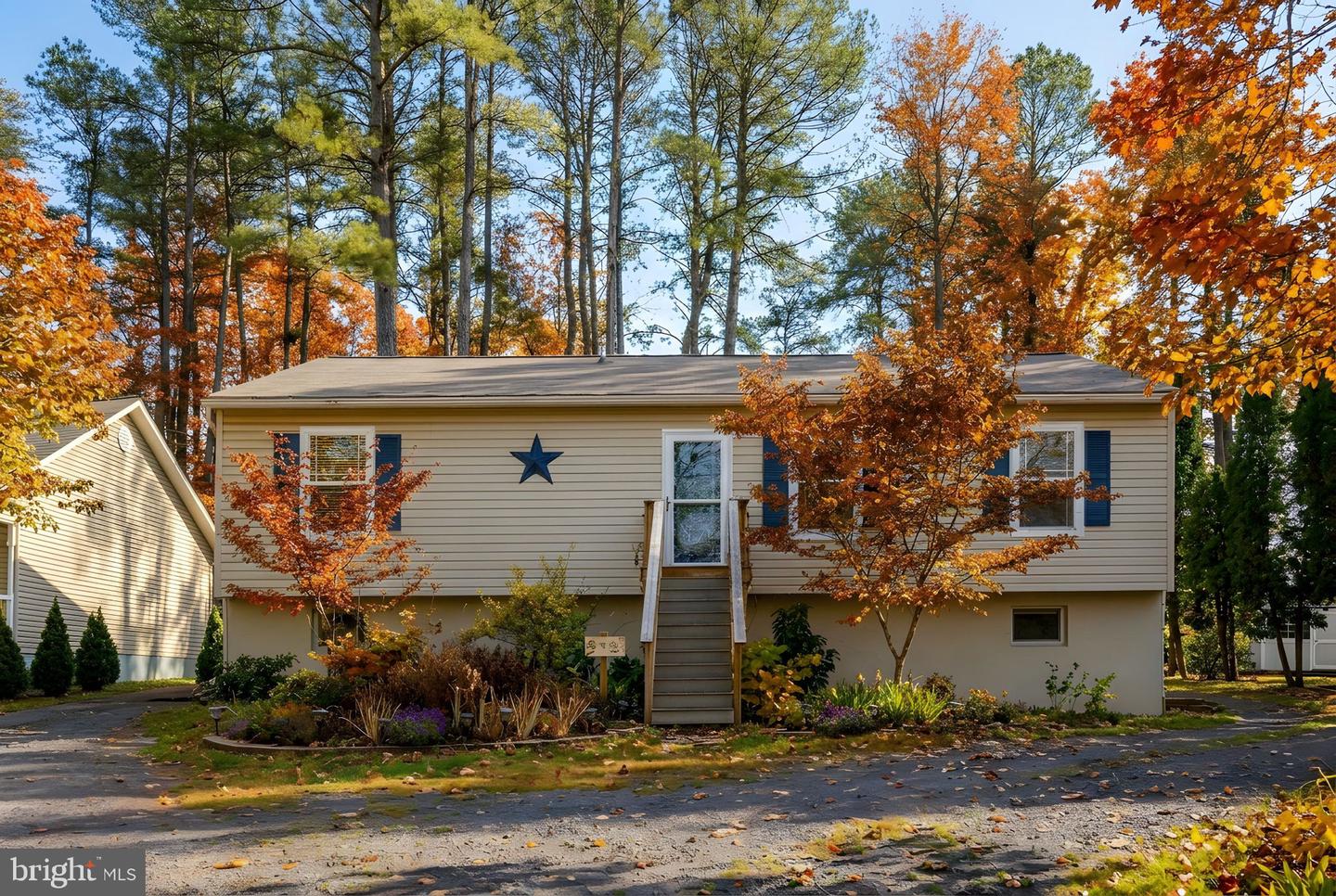 513 LAKEVIEW PKWY, LOCUST GROVE, Virginia 22508, 4 Bedrooms Bedrooms, ,3 BathroomsBathrooms,Residential,For sale,513 LAKEVIEW PKWY,VAOR2013424 MLS # VAOR2013424