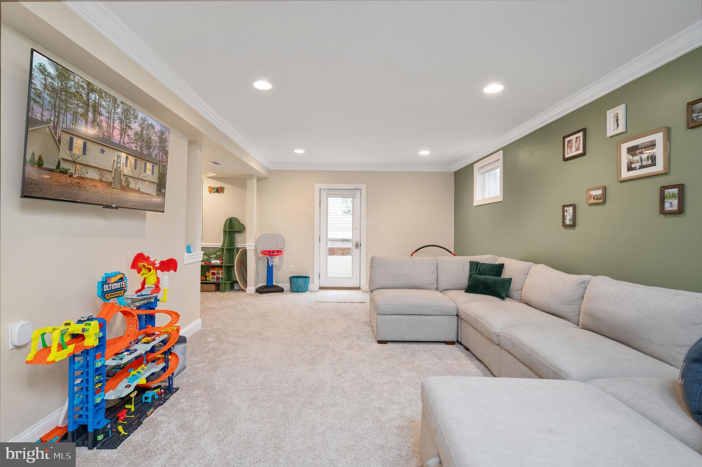 513 LAKEVIEW PKWY, LOCUST GROVE, Virginia 22508, 4 Bedrooms Bedrooms, ,3 BathroomsBathrooms,Residential,For sale,513 LAKEVIEW PKWY,VAOR2013424 MLS # VAOR2013424