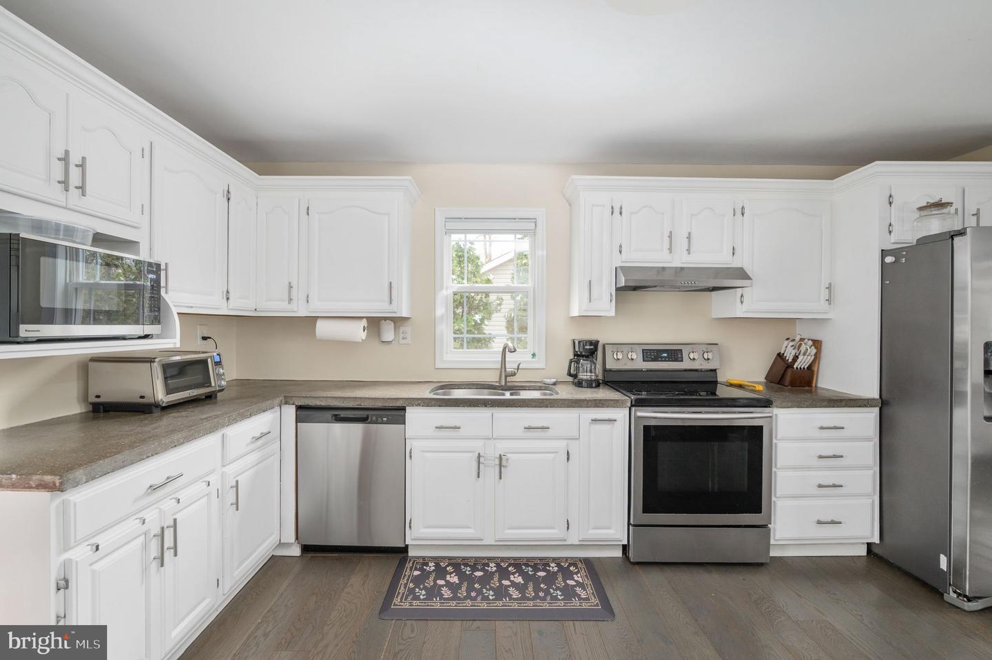 513 LAKEVIEW PKWY, LOCUST GROVE, Virginia 22508, 4 Bedrooms Bedrooms, ,3 BathroomsBathrooms,Residential,For sale,513 LAKEVIEW PKWY,VAOR2013424 MLS # VAOR2013424