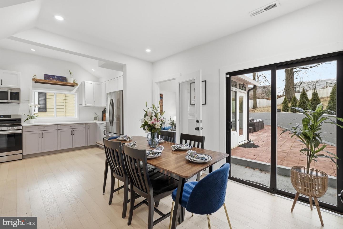 2211 FRANKLIN ST NE, WASHINGTON, District Of Columbia 20018, 5 Bedrooms Bedrooms, ,3 BathroomsBathrooms,Residential,For sale,2211 FRANKLIN ST NE,DCDC2247944 MLS # DCDC2247944