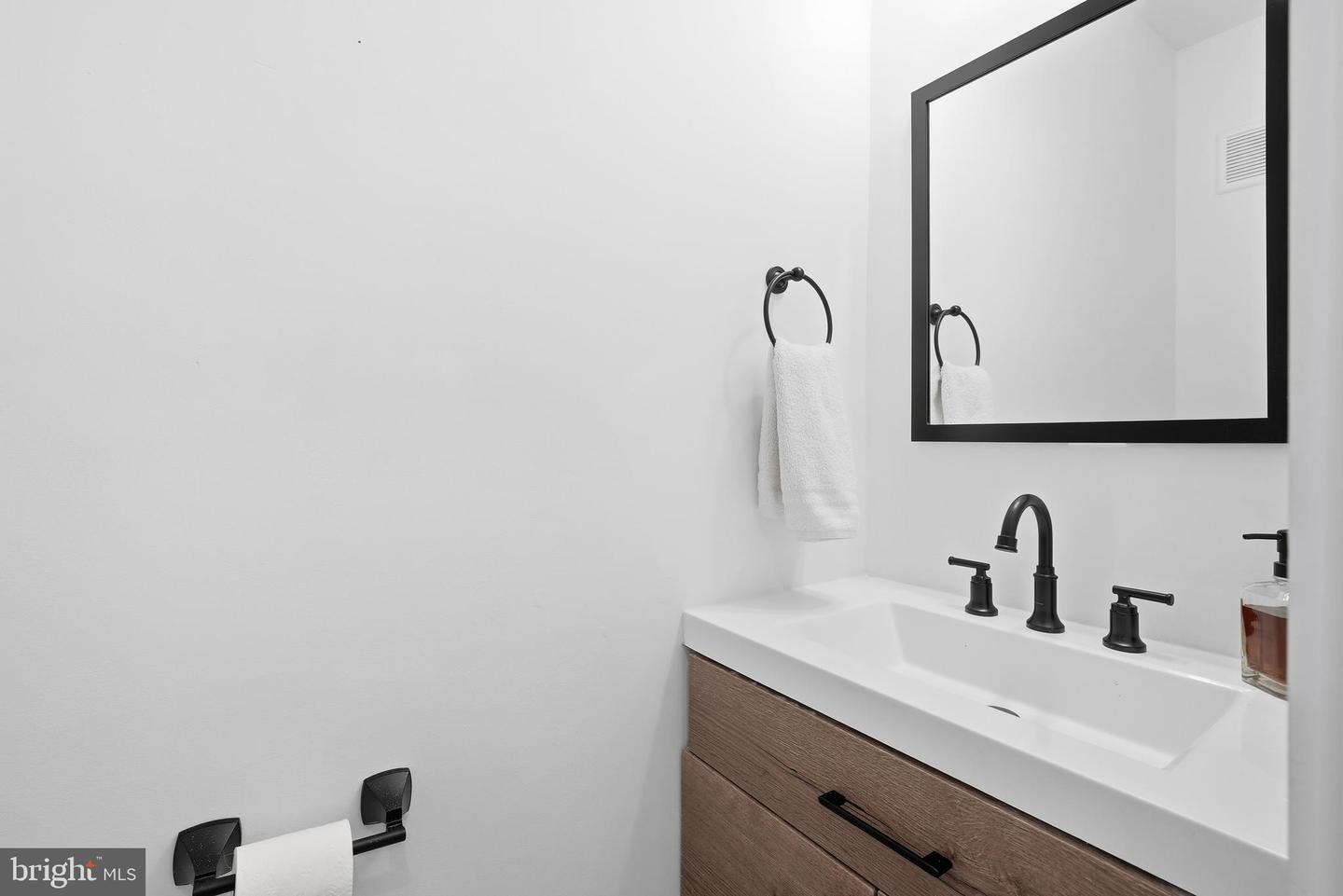 2211 FRANKLIN ST NE, WASHINGTON, District Of Columbia 20018, 5 Bedrooms Bedrooms, ,3 BathroomsBathrooms,Residential,For sale,2211 FRANKLIN ST NE,DCDC2247944 MLS # DCDC2247944