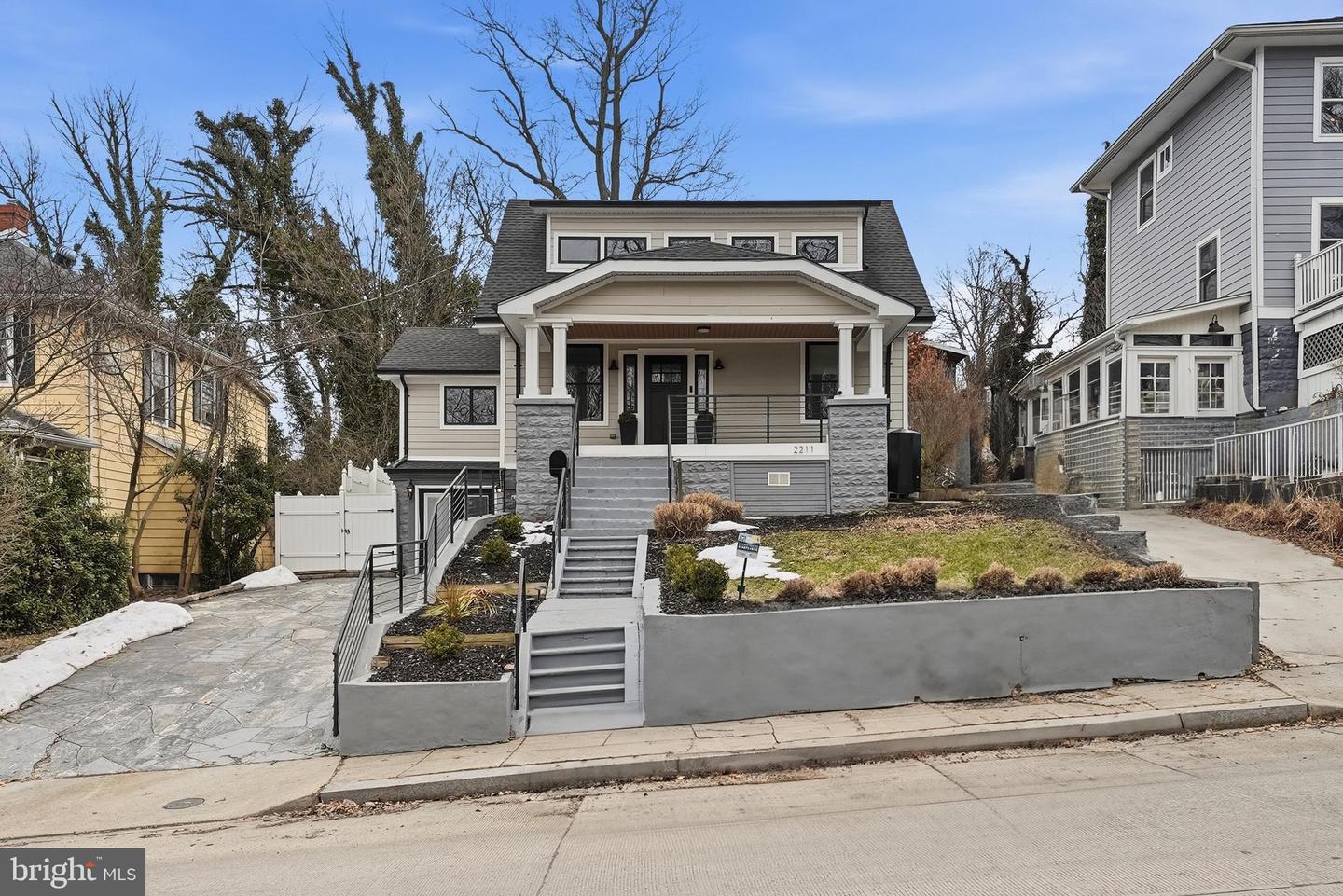 2211 FRANKLIN ST NE, WASHINGTON, District Of Columbia 20018, 5 Bedrooms Bedrooms, ,3 BathroomsBathrooms,Residential,For sale,2211 FRANKLIN ST NE,DCDC2247944 MLS # DCDC2247944