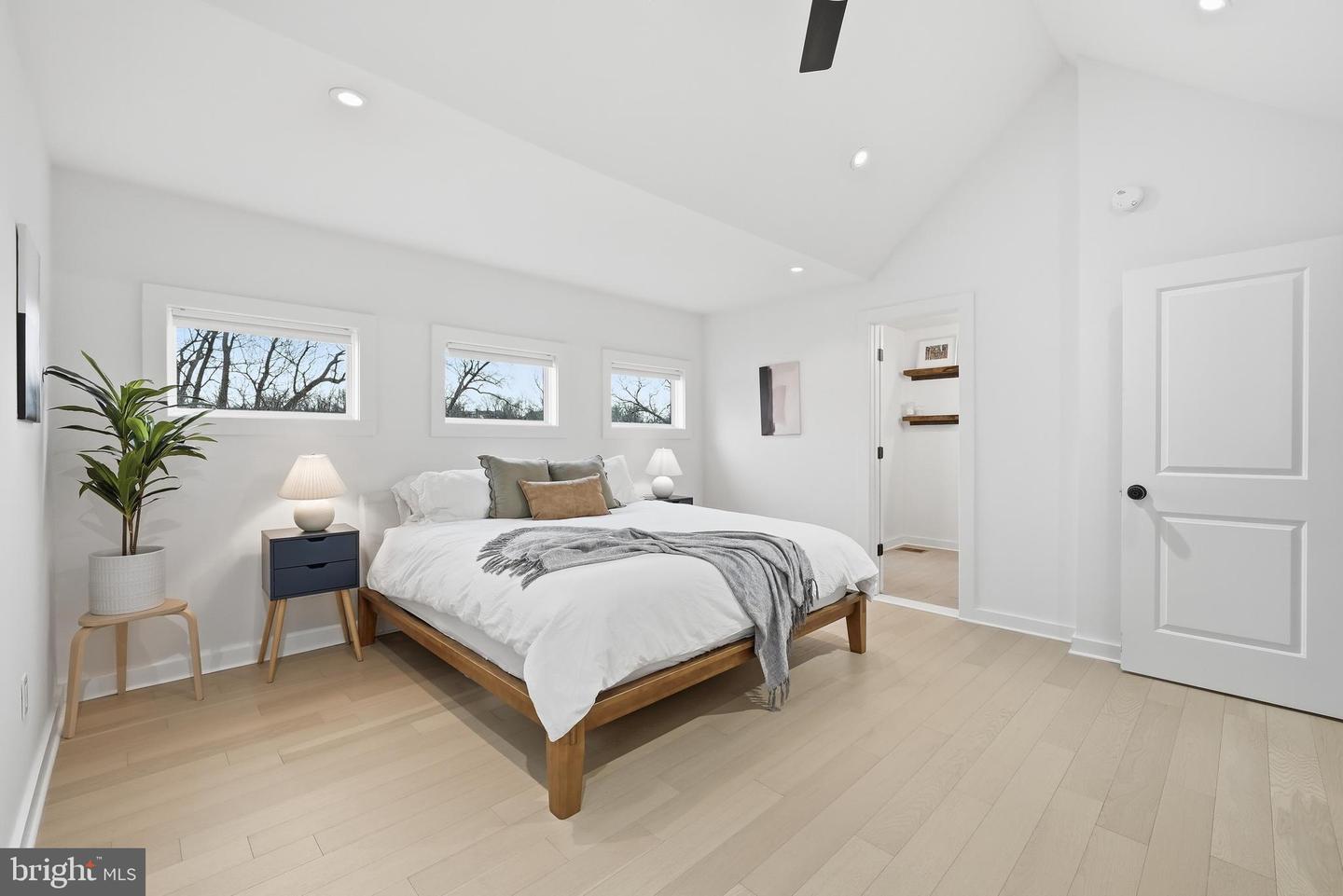 2211 FRANKLIN ST NE, WASHINGTON, District Of Columbia 20018, 5 Bedrooms Bedrooms, ,3 BathroomsBathrooms,Residential,For sale,2211 FRANKLIN ST NE,DCDC2247944 MLS # DCDC2247944