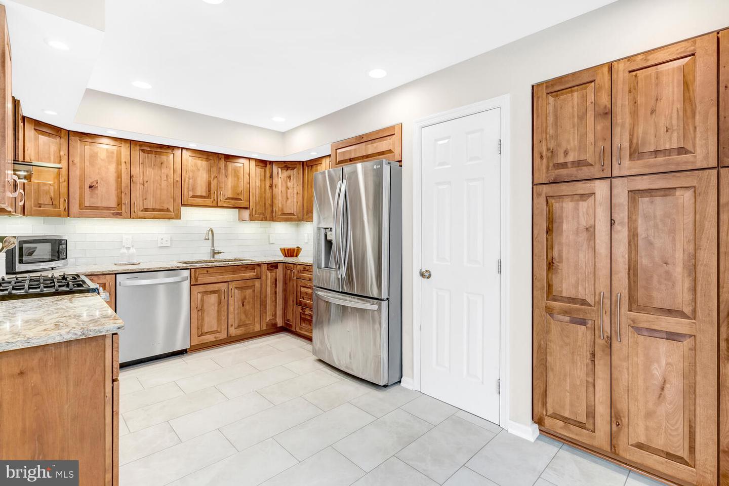 46550 BROADSPEAR TER, STERLING, Virginia 20165, 4 Bedrooms Bedrooms, ,3 BathroomsBathrooms,Residential,For sale,46550 BROADSPEAR TER,VALO2116802 MLS # VALO2116802