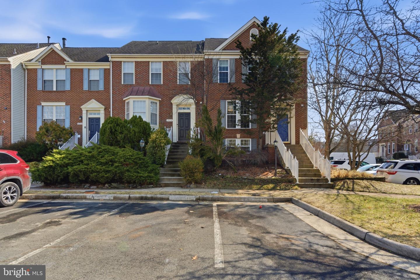 46550 BROADSPEAR TER, STERLING, Virginia 20165, 4 Bedrooms Bedrooms, ,3 BathroomsBathrooms,Residential,For sale,46550 BROADSPEAR TER,VALO2116802 MLS # VALO2116802