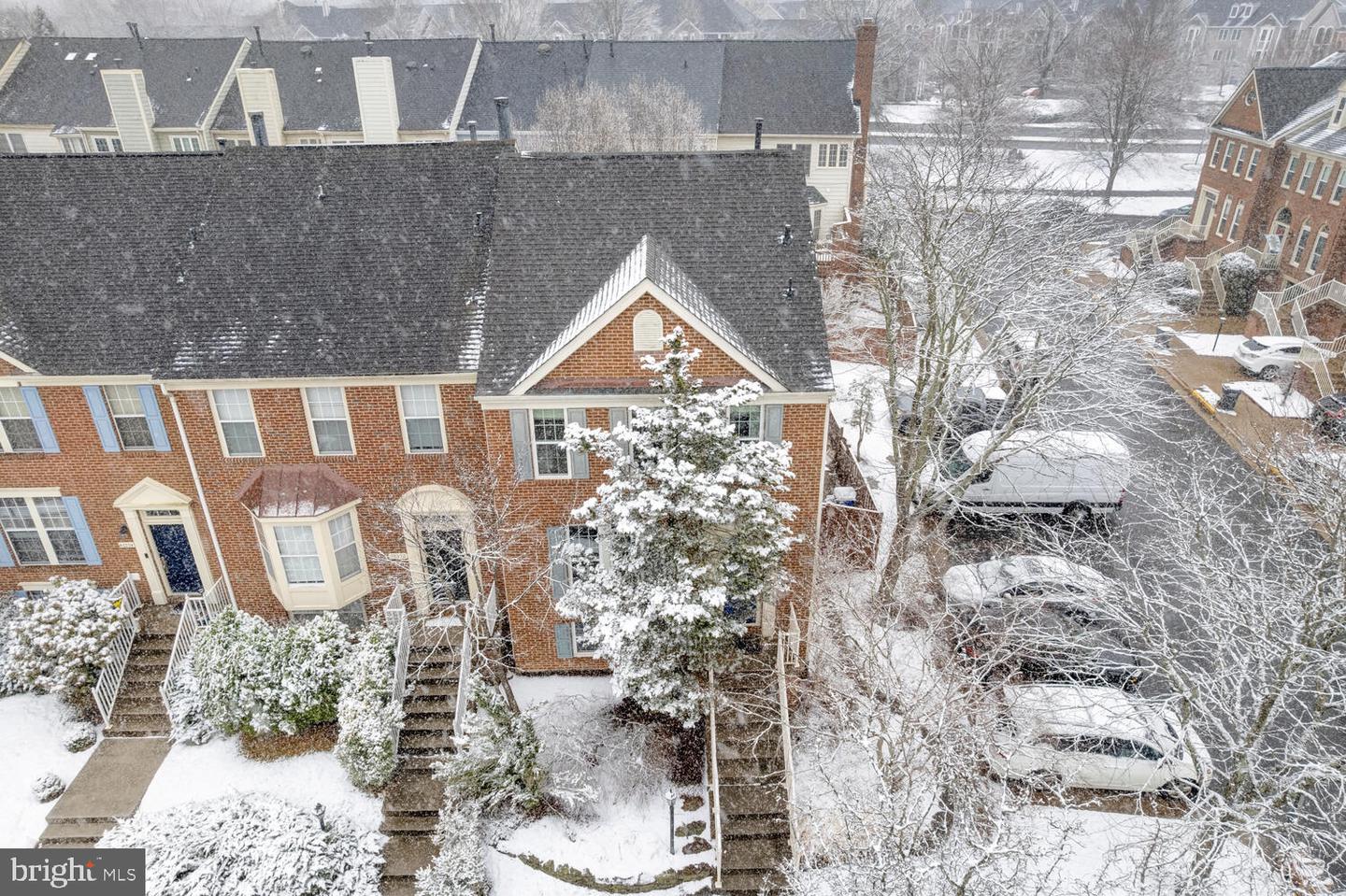 46550 BROADSPEAR TER, STERLING, Virginia 20165, 4 Bedrooms Bedrooms, ,3 BathroomsBathrooms,Residential,For sale,46550 BROADSPEAR TER,VALO2116802 MLS # VALO2116802