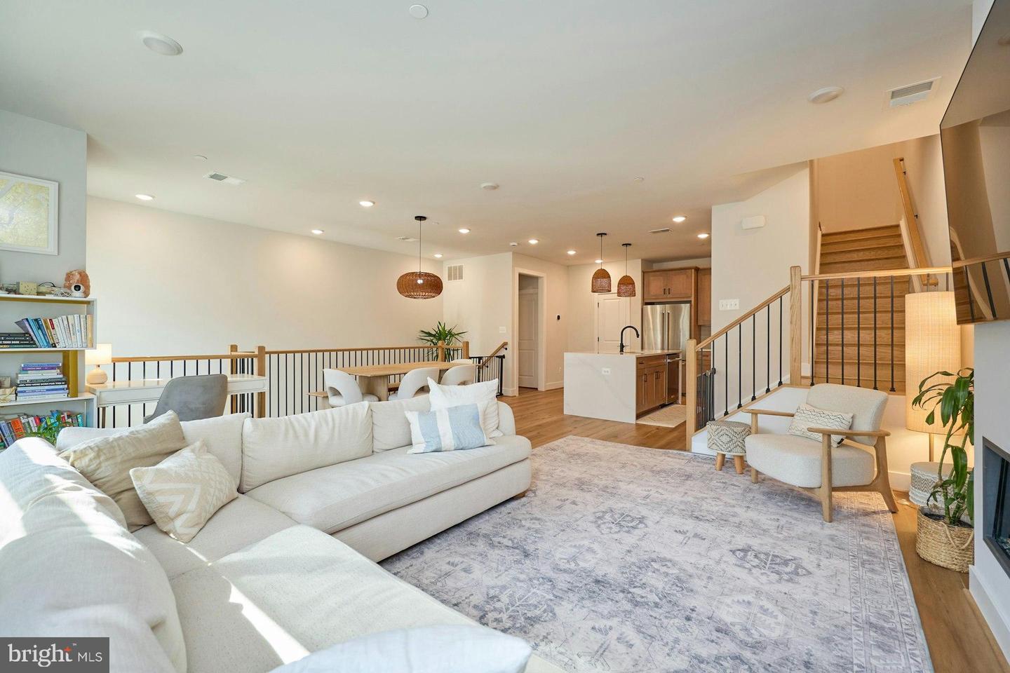 4937 EISENHOWER AVE, ALEXANDRIA, Virginia 22304, 4 Bedrooms Bedrooms, 8 Rooms Rooms,3 BathroomsBathrooms,Residential,For sale,4937 EISENHOWER AVE,VAAX2054524 MLS # VAAX2054524