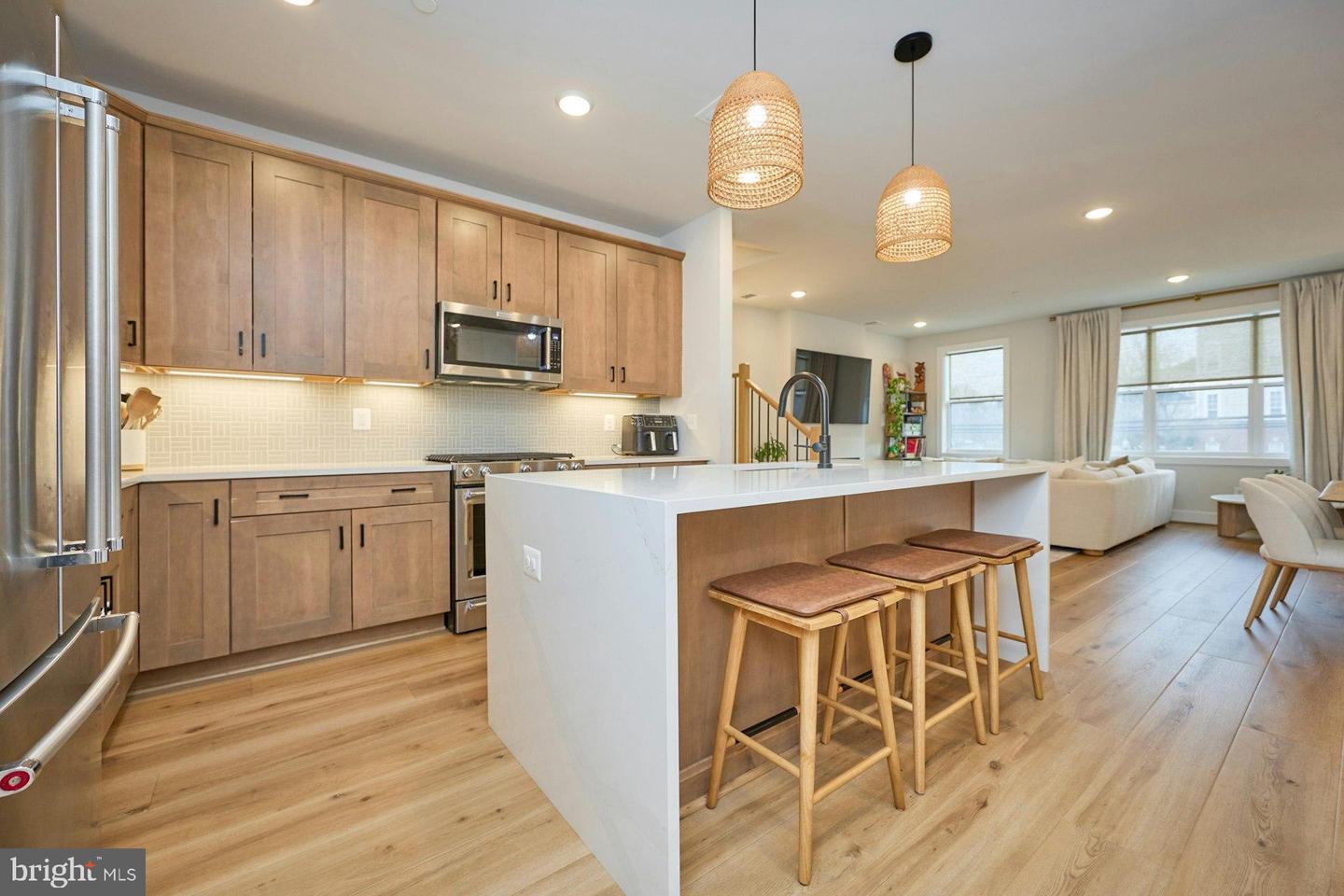 4937 EISENHOWER AVE, ALEXANDRIA, Virginia 22304, 4 Bedrooms Bedrooms, 8 Rooms Rooms,3 BathroomsBathrooms,Residential,For sale,4937 EISENHOWER AVE,VAAX2054524 MLS # VAAX2054524