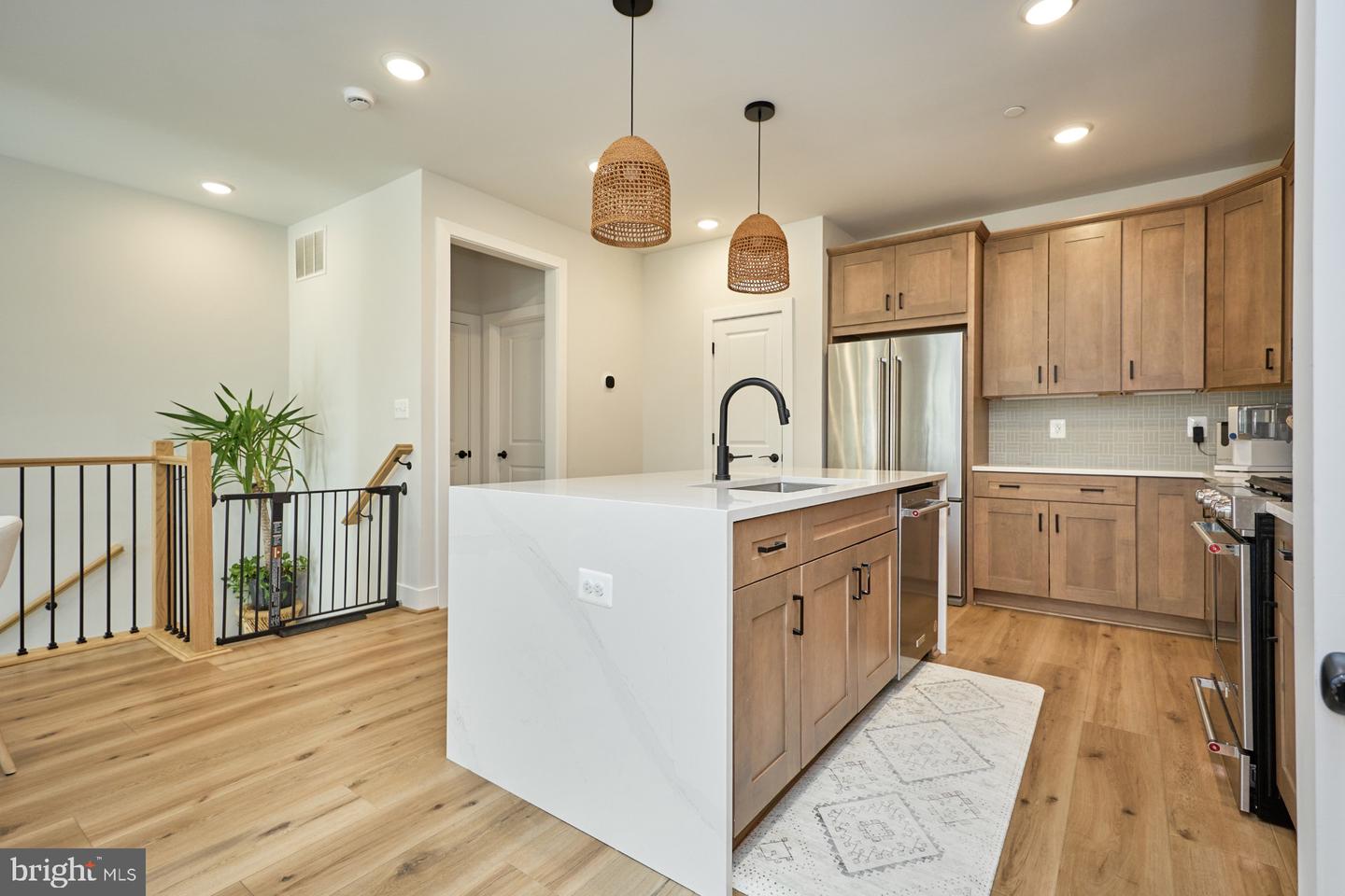 4937 EISENHOWER AVE, ALEXANDRIA, Virginia 22304, 4 Bedrooms Bedrooms, 8 Rooms Rooms,3 BathroomsBathrooms,Residential,For sale,4937 EISENHOWER AVE,VAAX2054524 MLS # VAAX2054524