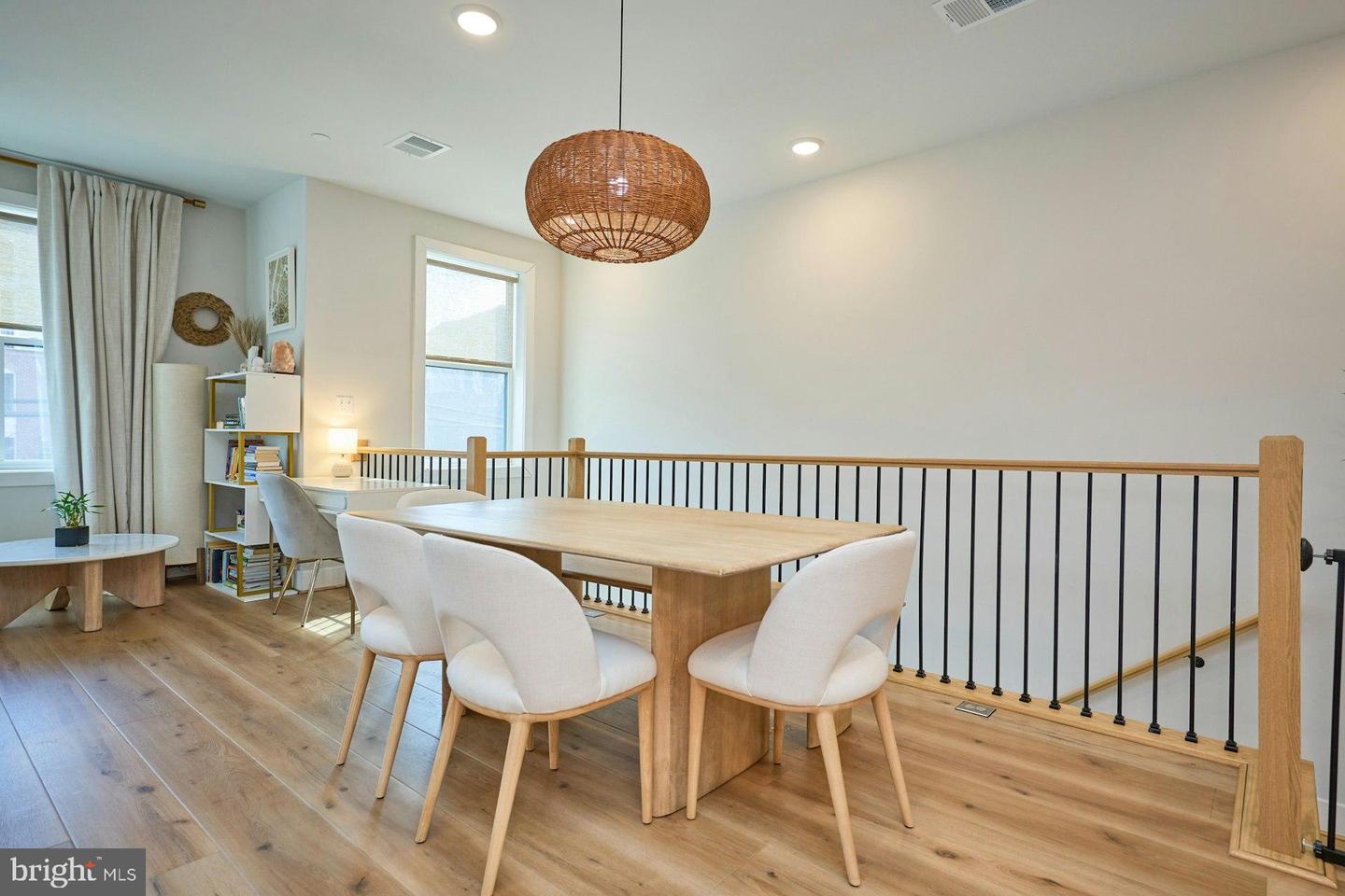 4937 EISENHOWER AVE, ALEXANDRIA, Virginia 22304, 4 Bedrooms Bedrooms, 8 Rooms Rooms,3 BathroomsBathrooms,Residential,For sale,4937 EISENHOWER AVE,VAAX2054524 MLS # VAAX2054524