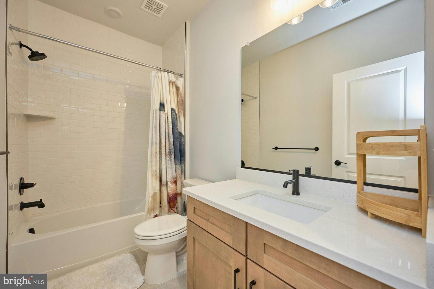 4937 EISENHOWER AVE, ALEXANDRIA, Virginia 22304, 4 Bedrooms Bedrooms, 8 Rooms Rooms,3 BathroomsBathrooms,Residential,For sale,4937 EISENHOWER AVE,VAAX2054524 MLS # VAAX2054524