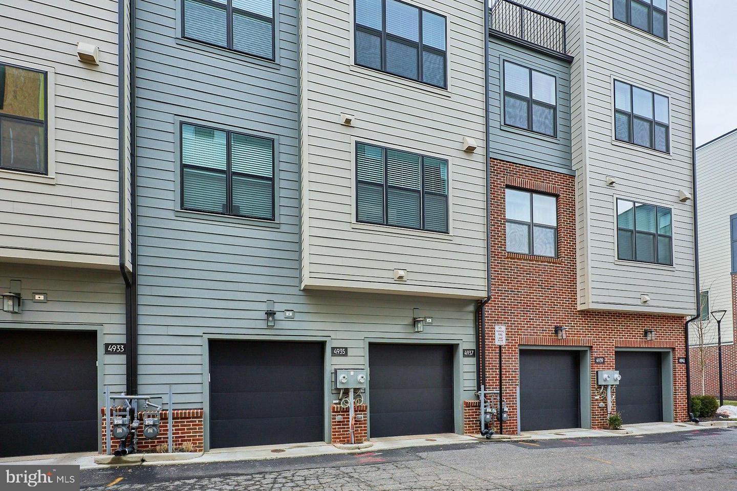 4937 EISENHOWER AVE, ALEXANDRIA, Virginia 22304, 4 Bedrooms Bedrooms, 8 Rooms Rooms,3 BathroomsBathrooms,Residential,For sale,4937 EISENHOWER AVE,VAAX2054524 MLS # VAAX2054524