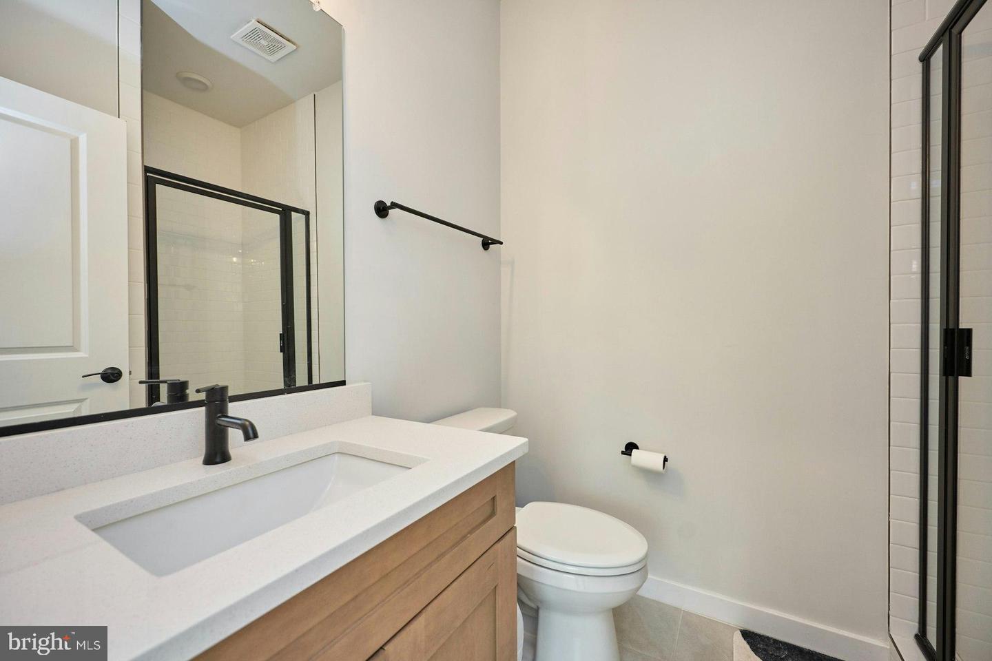 4937 EISENHOWER AVE, ALEXANDRIA, Virginia 22304, 4 Bedrooms Bedrooms, 8 Rooms Rooms,3 BathroomsBathrooms,Residential,For sale,4937 EISENHOWER AVE,VAAX2054524 MLS # VAAX2054524