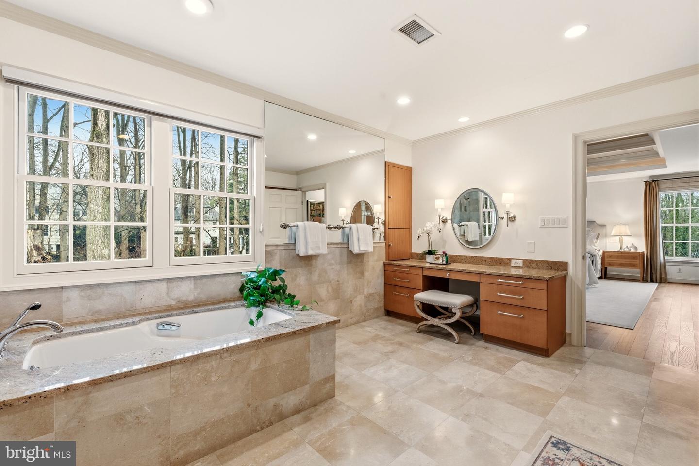 4956 QUEBEC ST NW, WASHINGTON, District Of Columbia 20016, 7 Bedrooms Bedrooms, ,5 BathroomsBathrooms,Residential,For sale,4956 QUEBEC ST NW,DCDC2247968 MLS # DCDC2247968